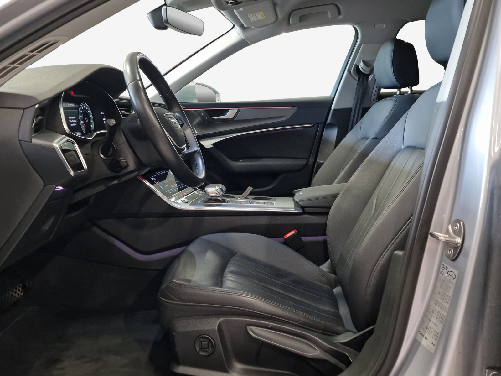 AUDI A6 Avant 40 TDI Attraction quattro S-tronic-image-7