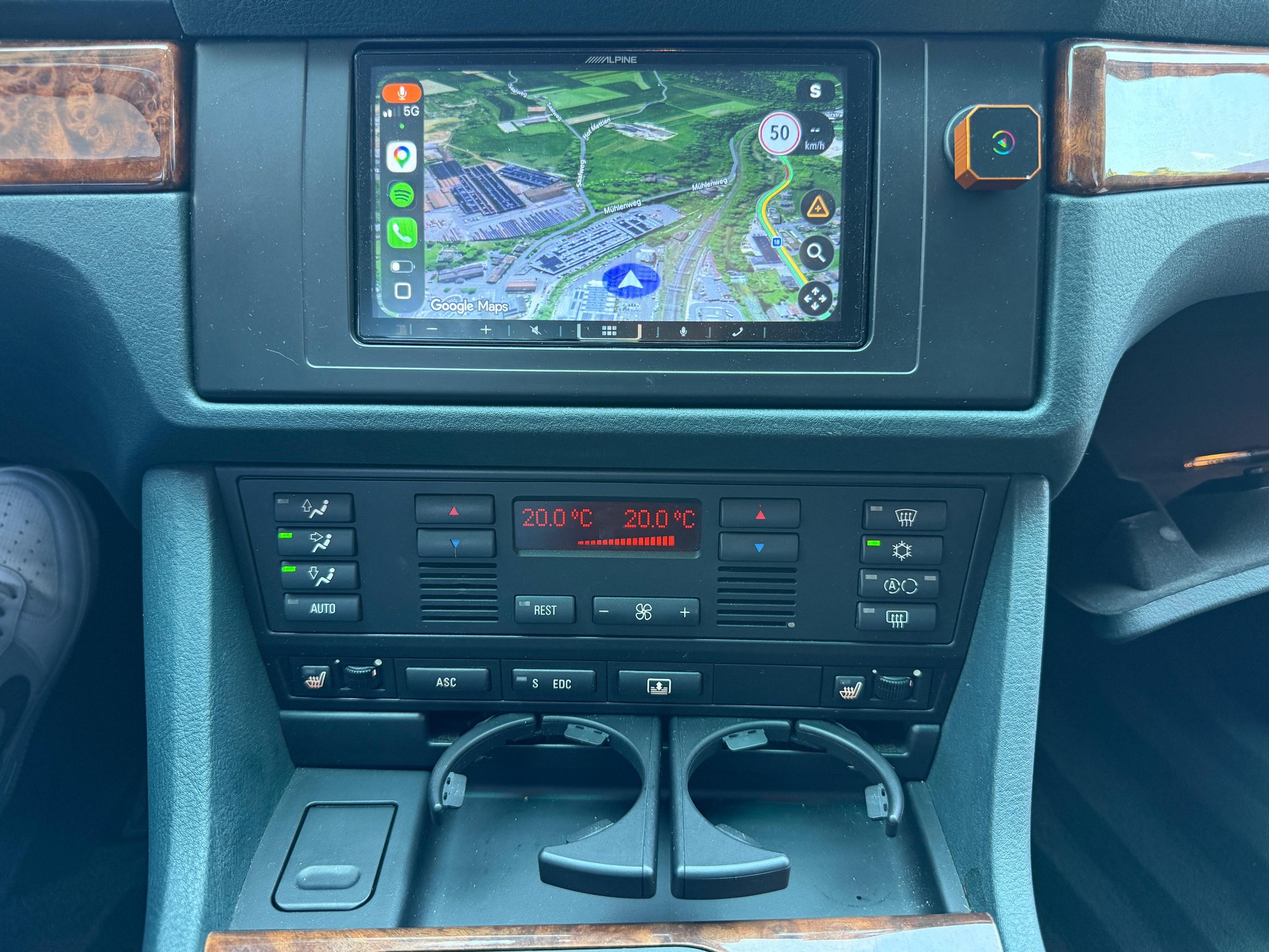 BMW 540i-image-22