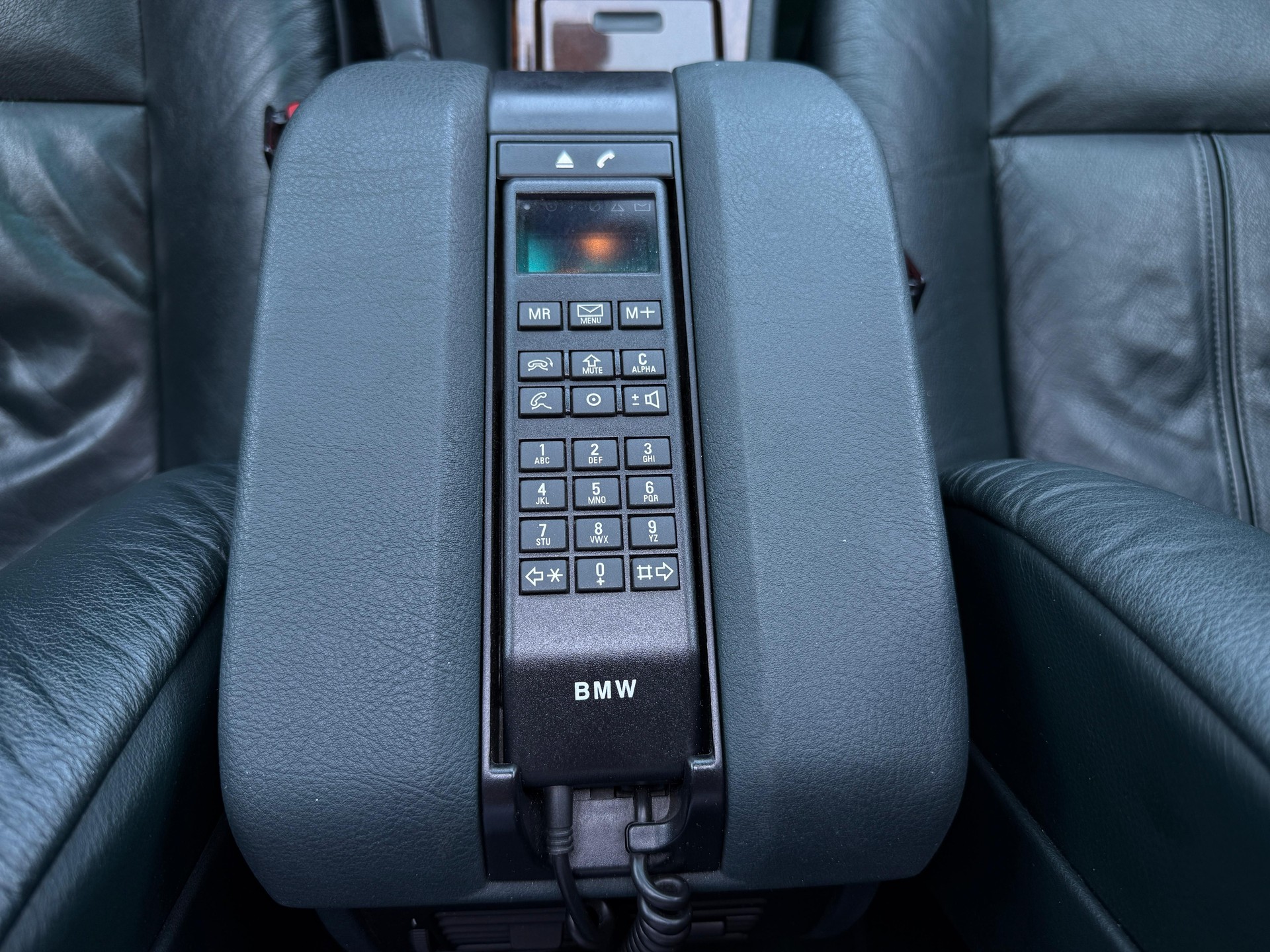 BMW 540i-image-21