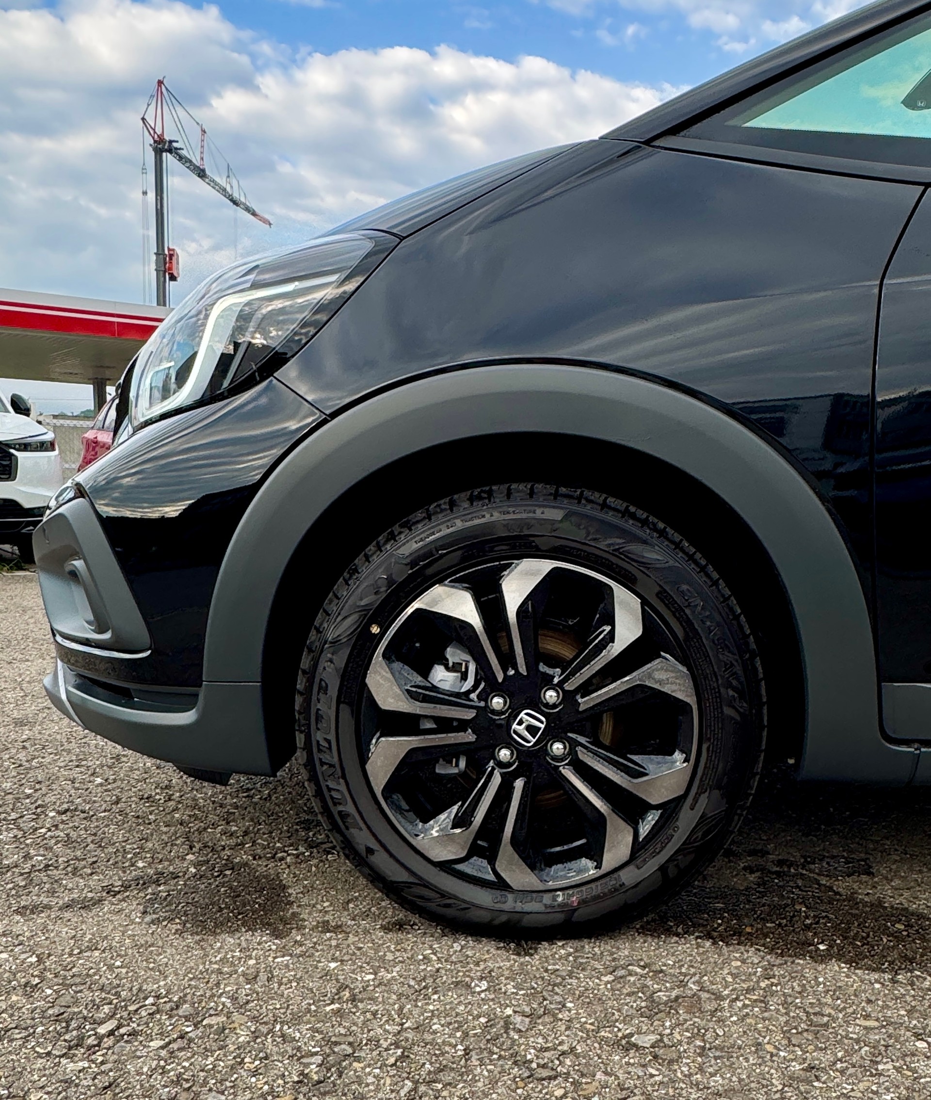 HONDA Jazz 1.5i-MMD Crosstar Advance E-CVT Modell 2027 1.9% Leasing Aktion unschlagbar mit 8 Jahren Garantie leichter Hagelschaden-showroom-element-1