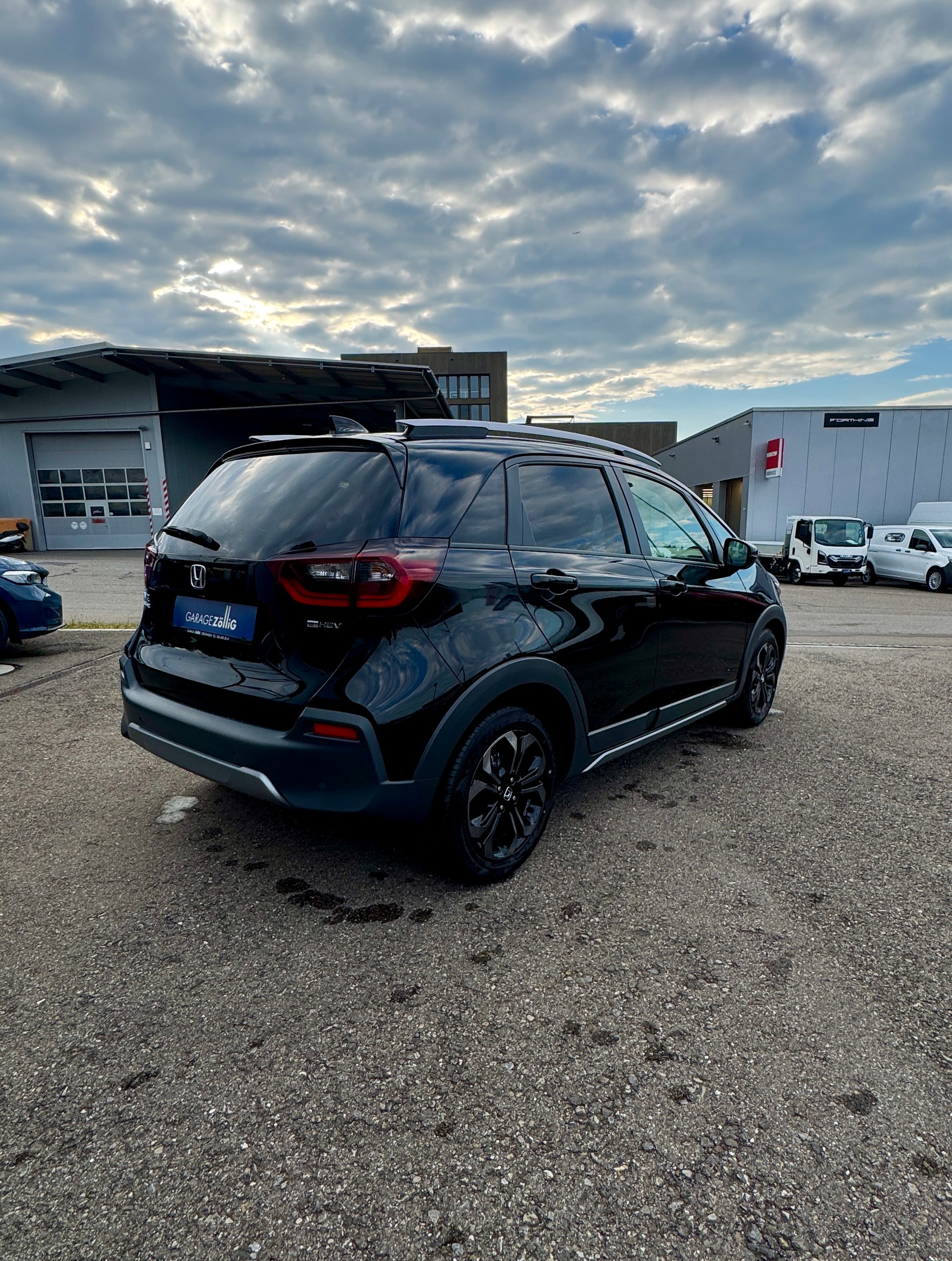 HONDA Jazz 1.5i-MMD Crosstar Advance E-CVT Modell 2027 1.9% Leasing Aktion unschlagbar mit 8 Jahren Garantie leichter Hagelschaden-image-4