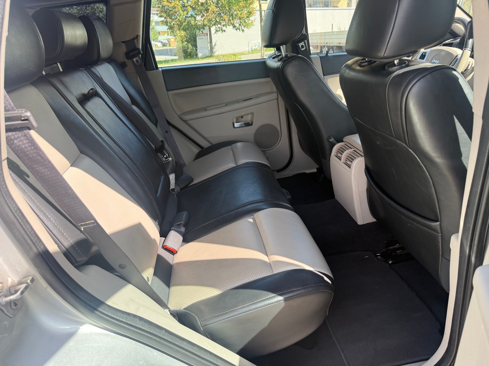 JEEP Gr.Cherokee 3.0 CRD Overland Automatic-image-9