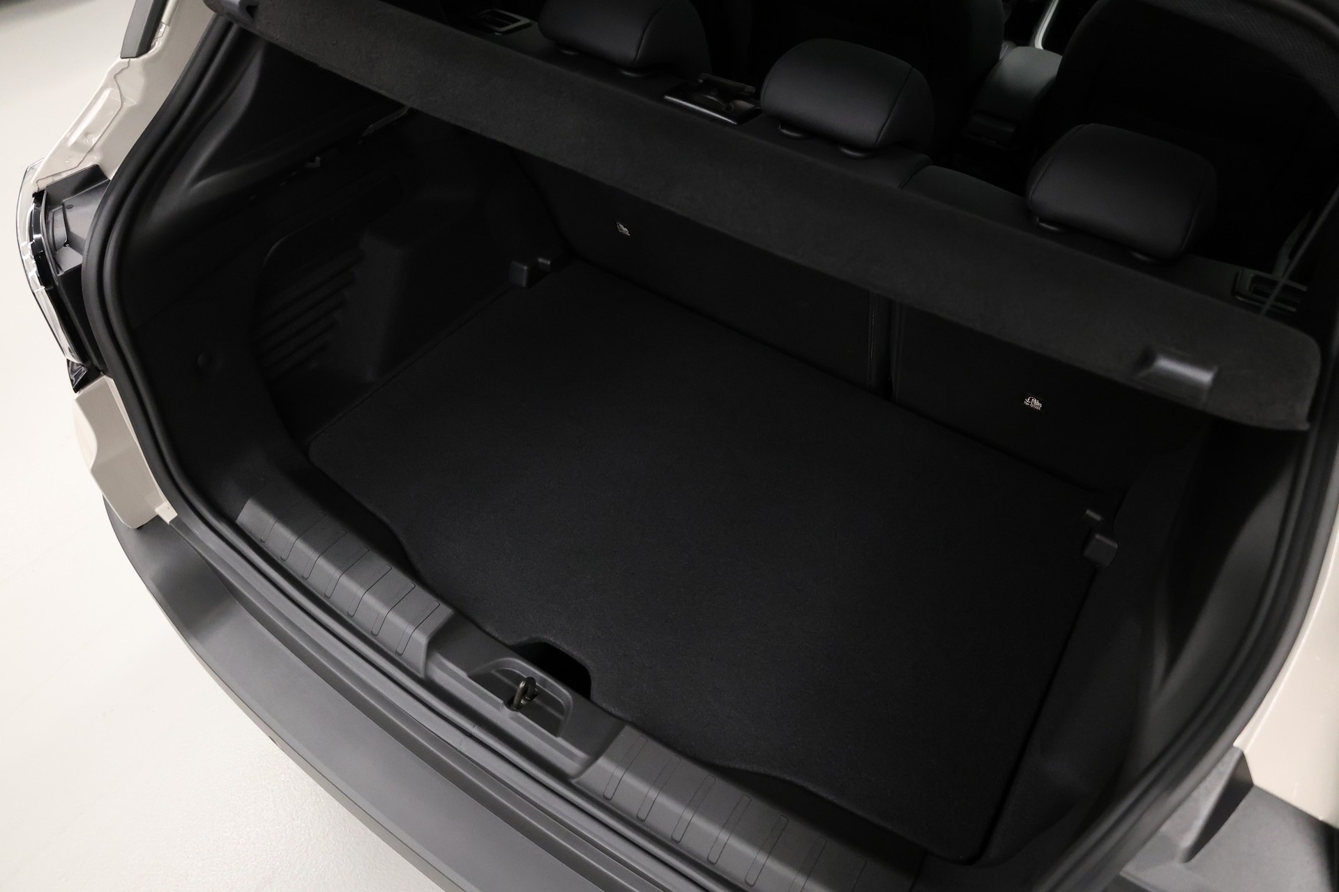 JEEP Avenger 1.2 MHEV Summit-image-34