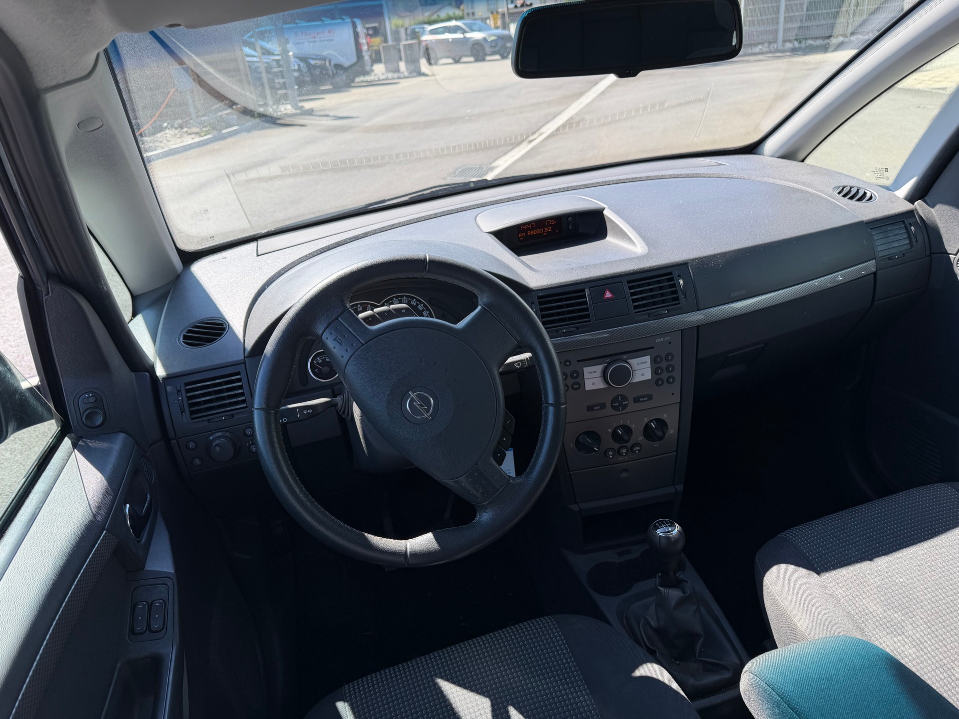 OPEL Meriva 1.6i-16 TP (Essentia)-image-10