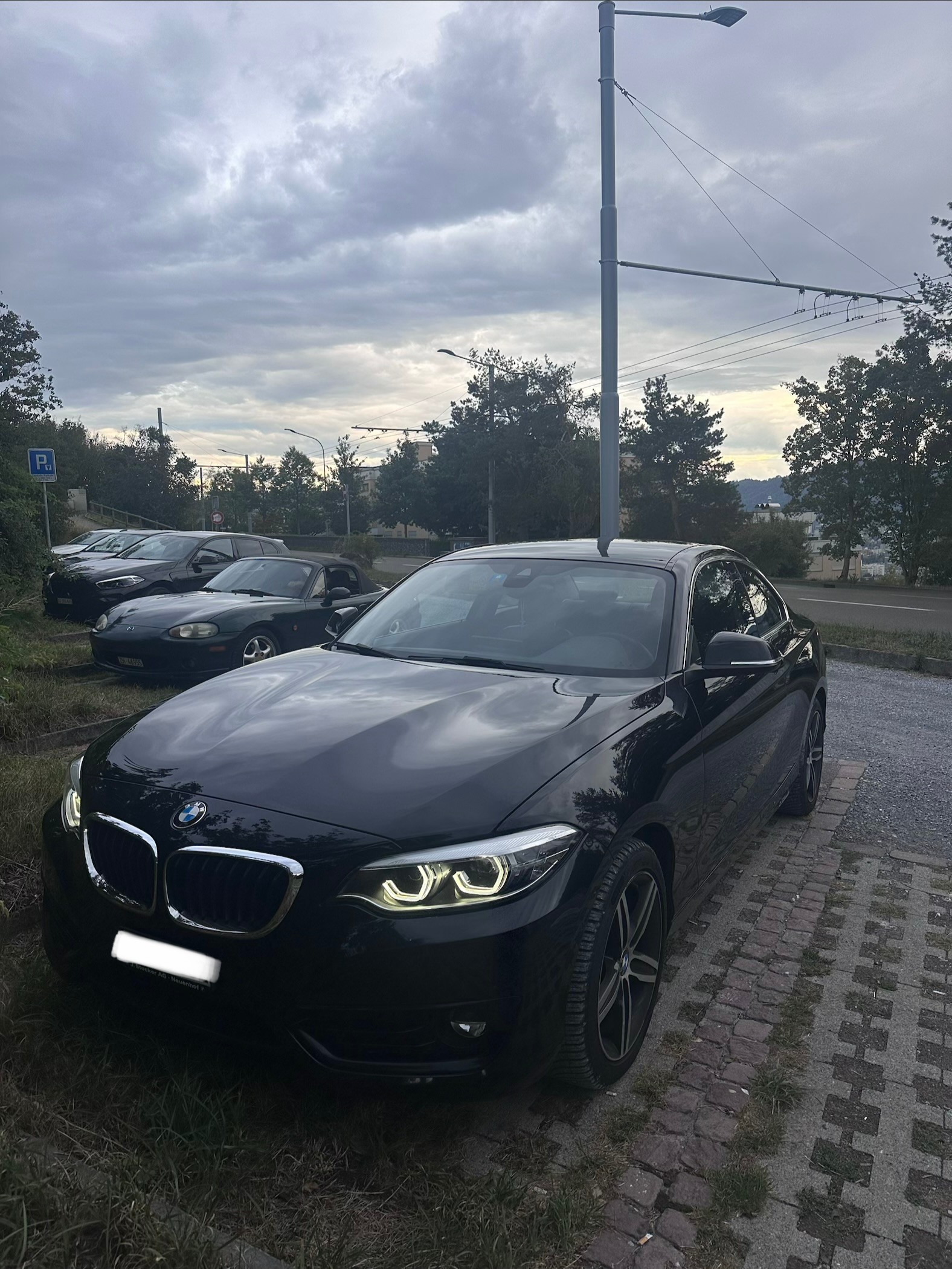 BMW 220d xDrive-image-0