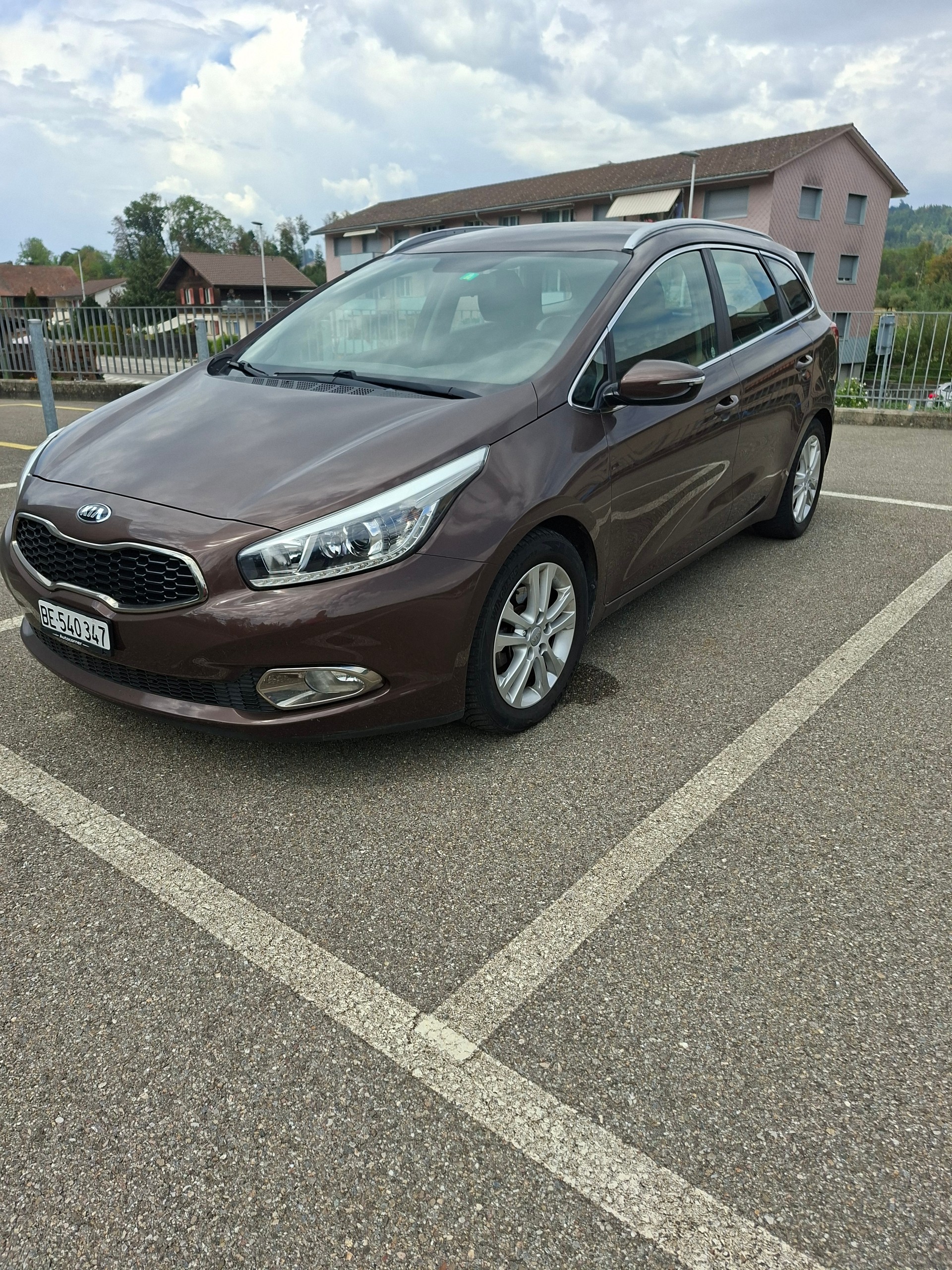 HYUNDAI Kia Ceed 1.6.136PS-image-3