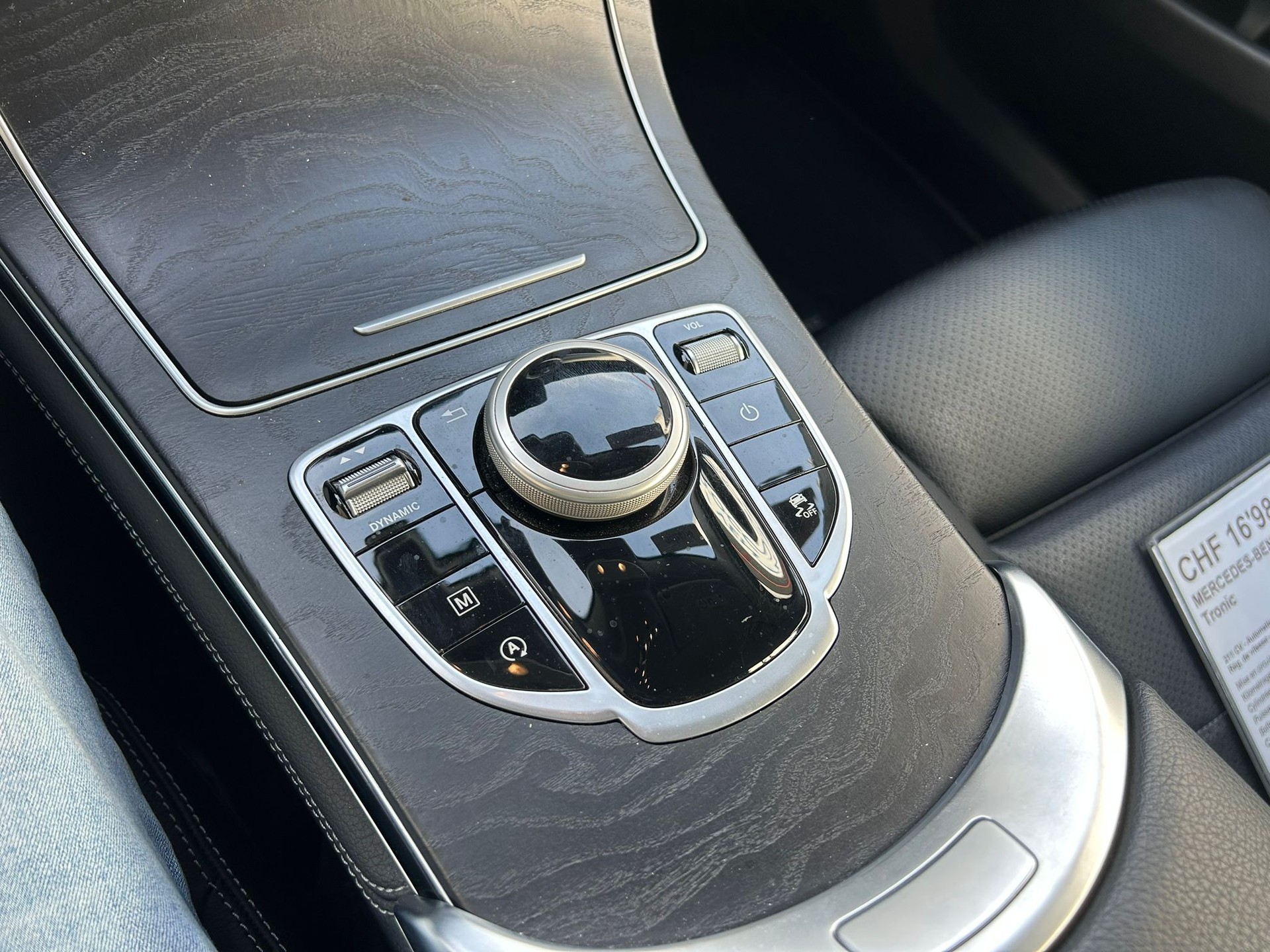 MERCEDES-BENZ GLC 250 4Matic 9G-Tronic-image-13