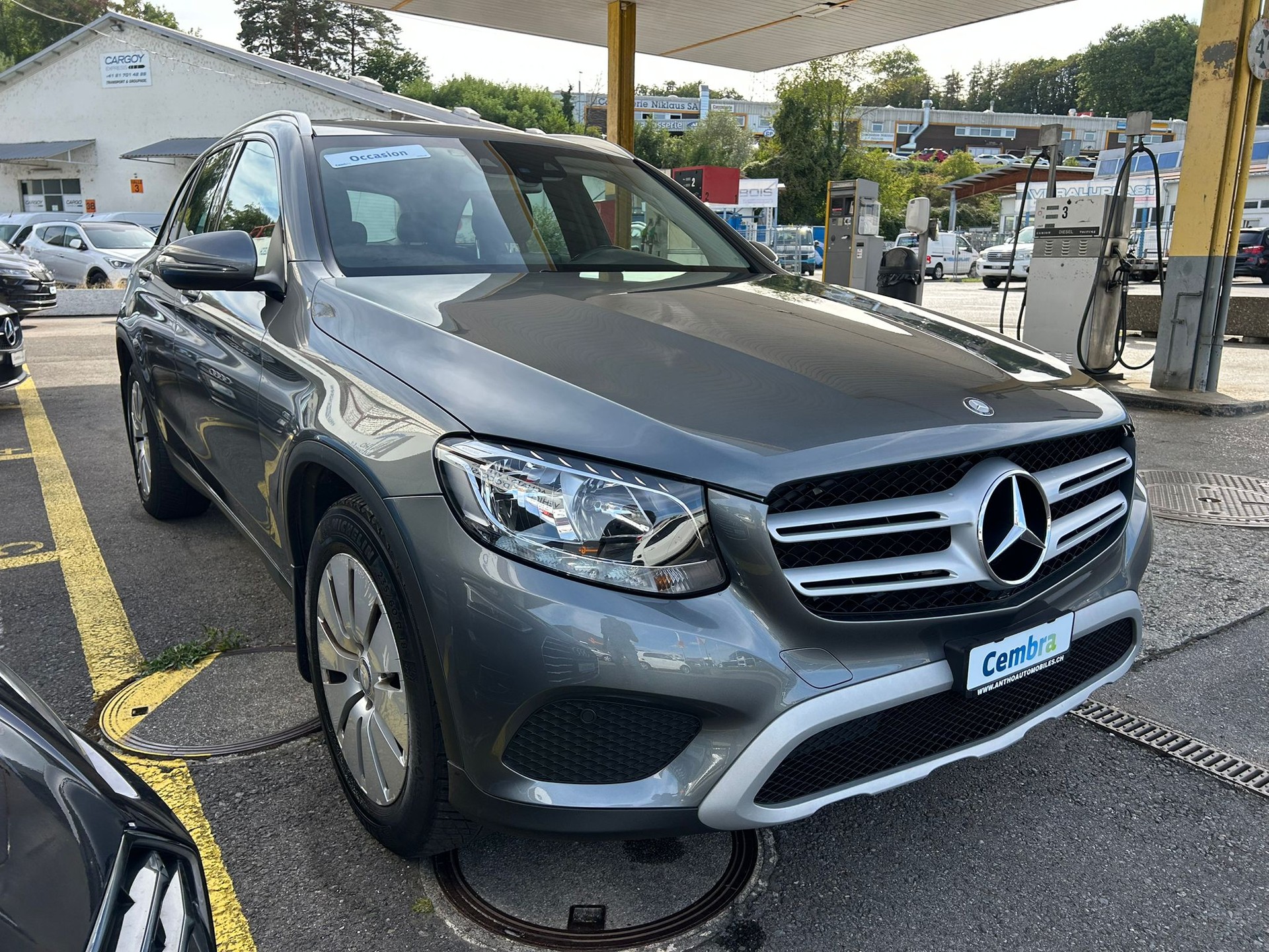 MERCEDES-BENZ GLC 250 4Matic 9G-Tronic-image-2