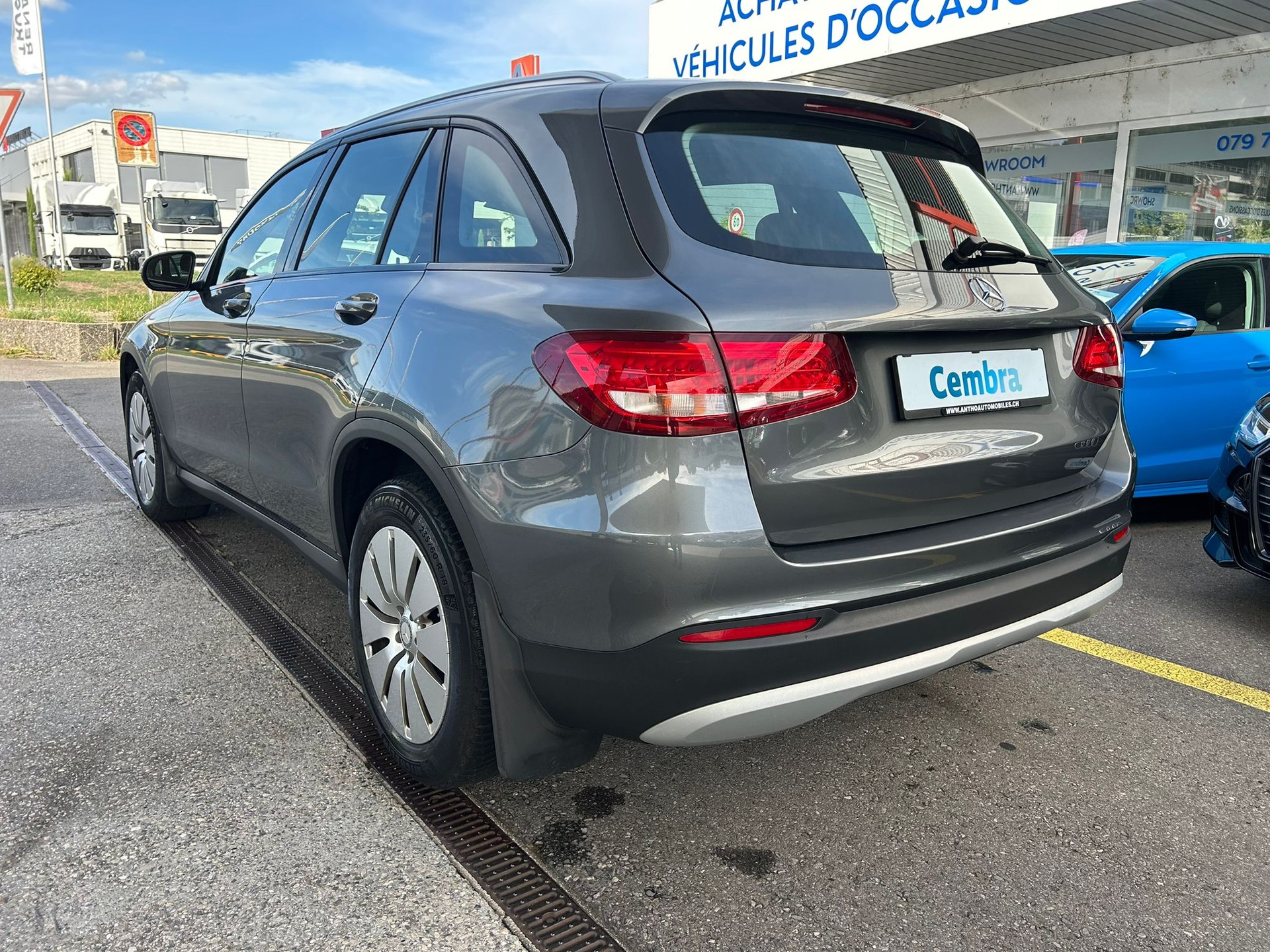 MERCEDES-BENZ GLC 250 4Matic 9G-Tronic-image-3