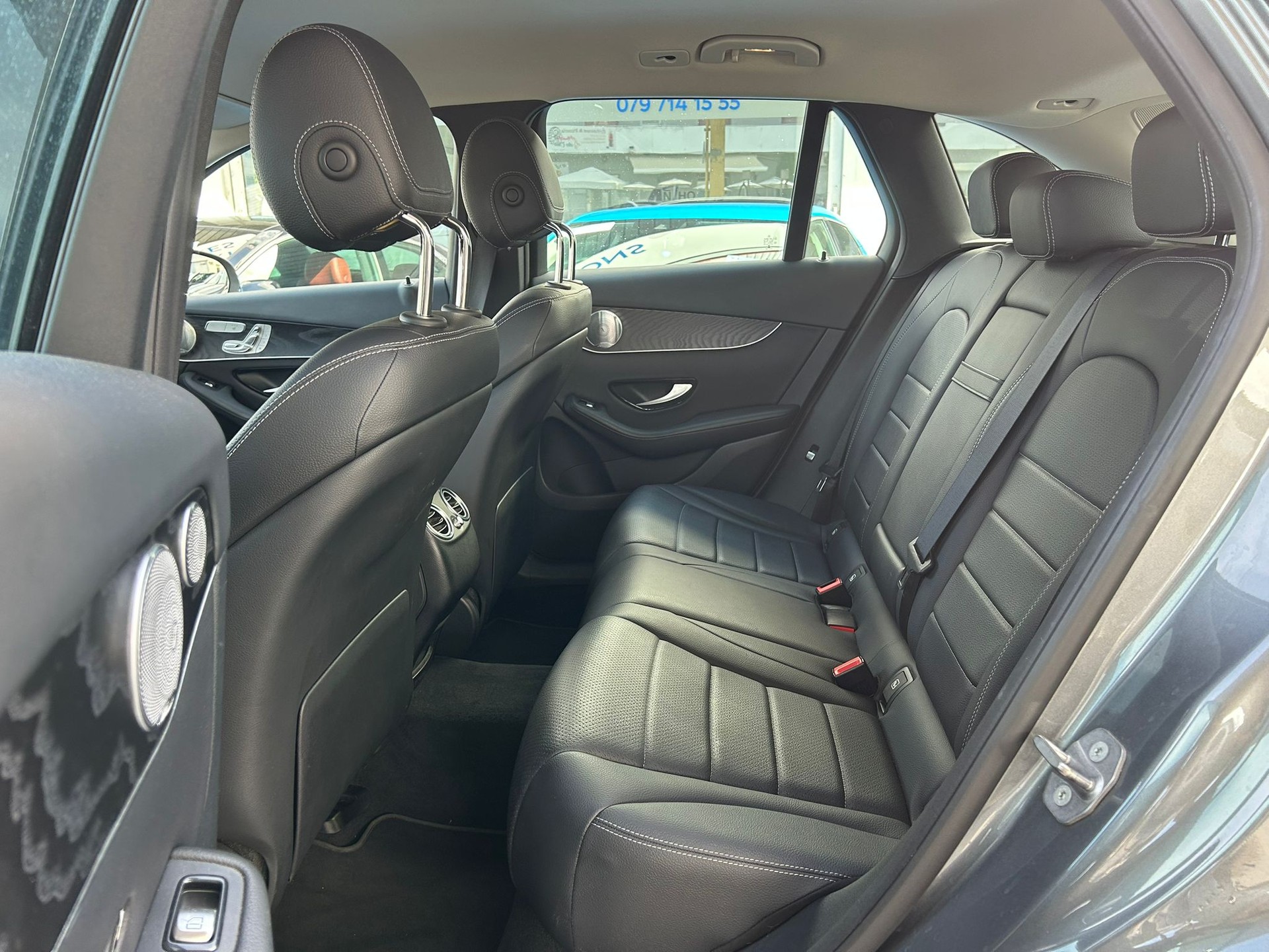 MERCEDES-BENZ GLC 250 4Matic 9G-Tronic-image-5