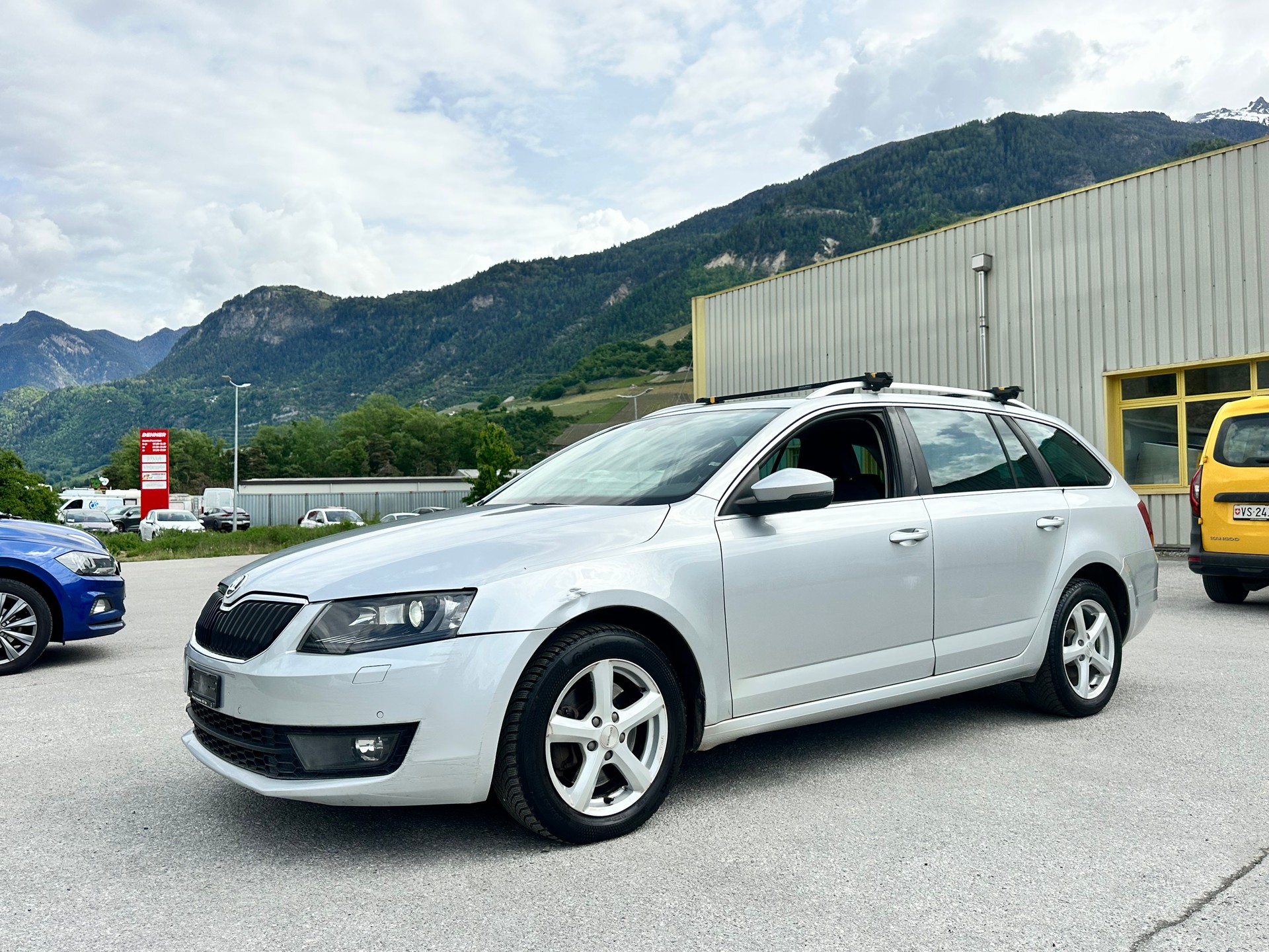 SKODA Octavia Combi 1.8 TSI Ambition 4x4 DSG-image-1