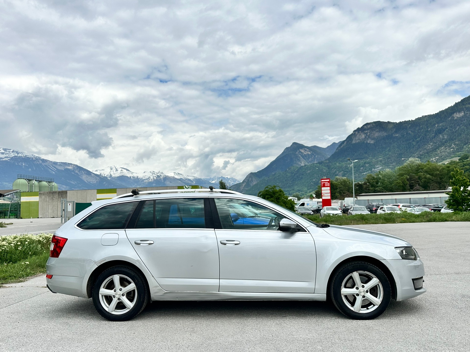 SKODA Octavia Combi 1.8 TSI Ambition 4x4 DSG-image-6