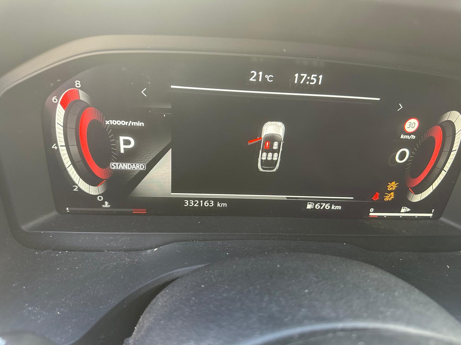 NISSAN Qashqai 1.3 DIG-T MHEV Tekna+ Xtronic 4x4-image-14