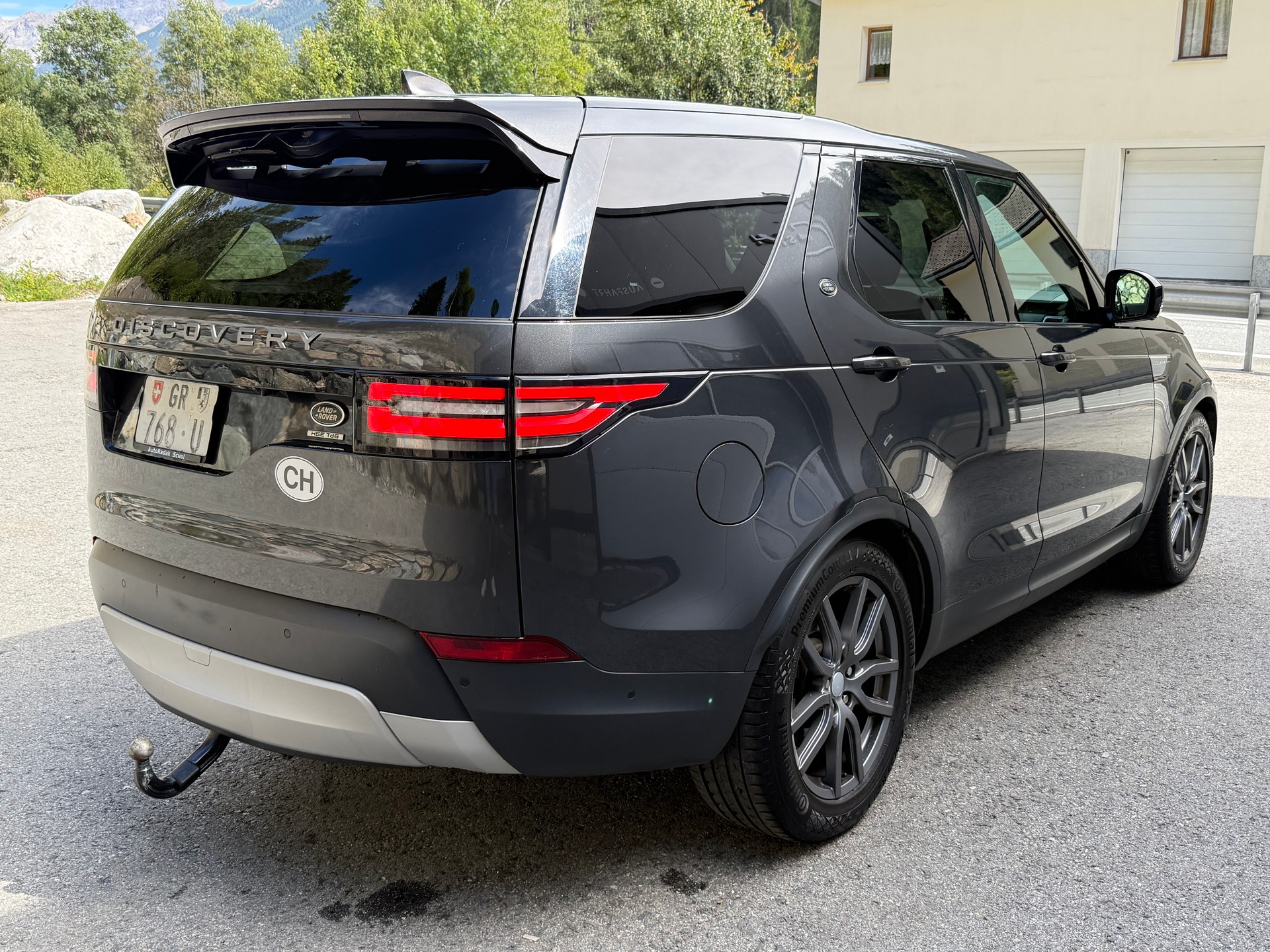 LAND ROVER Discovery 3.0 TD6 HSE Luxury Automatic-image-3