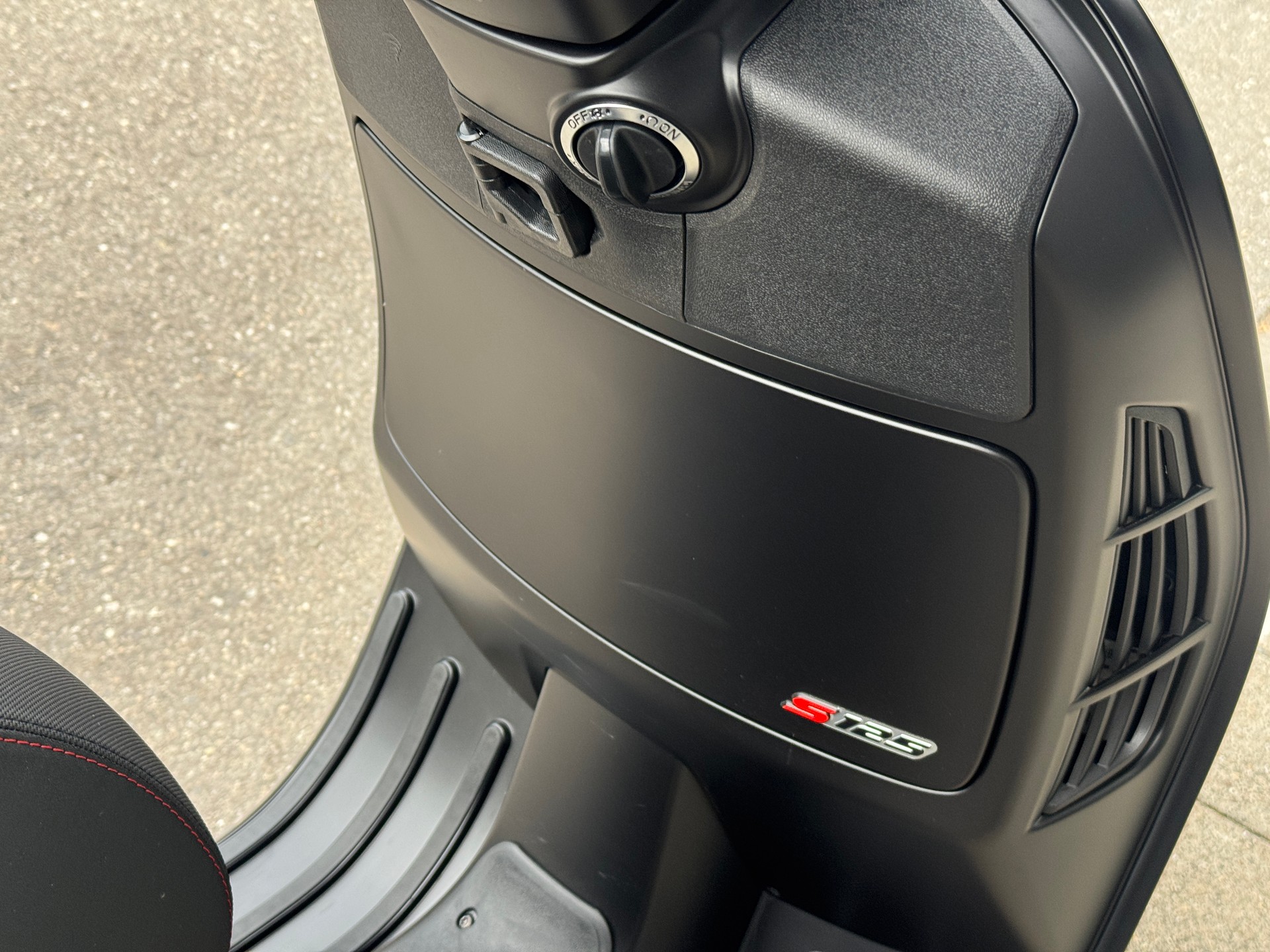PIAGGIO Vespa GTS 125 Super Sport RST Euro 5+-image-7