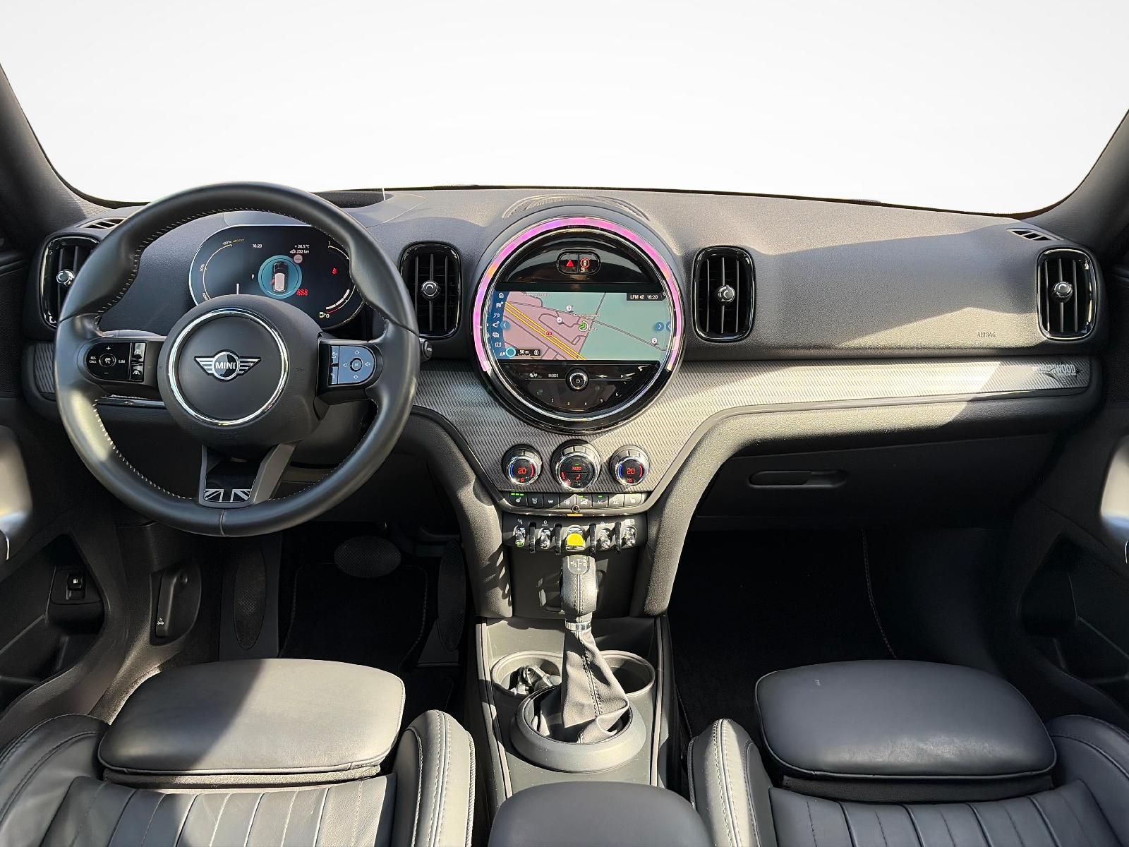 MINI Countryman F60 1.5i Cooper S E ALL4-image-13