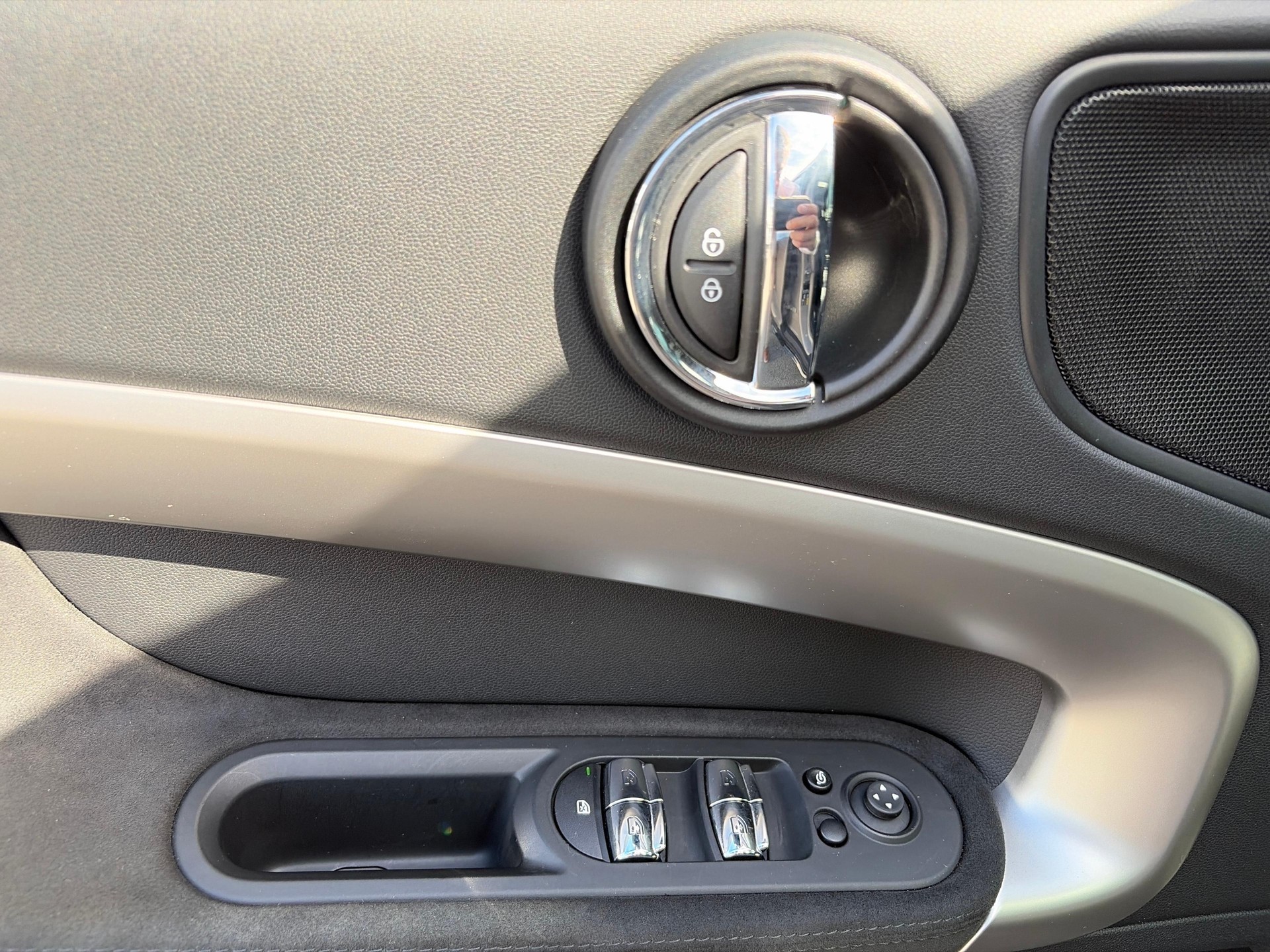 MINI Countryman F60 1.5i Cooper S E ALL4-image-11