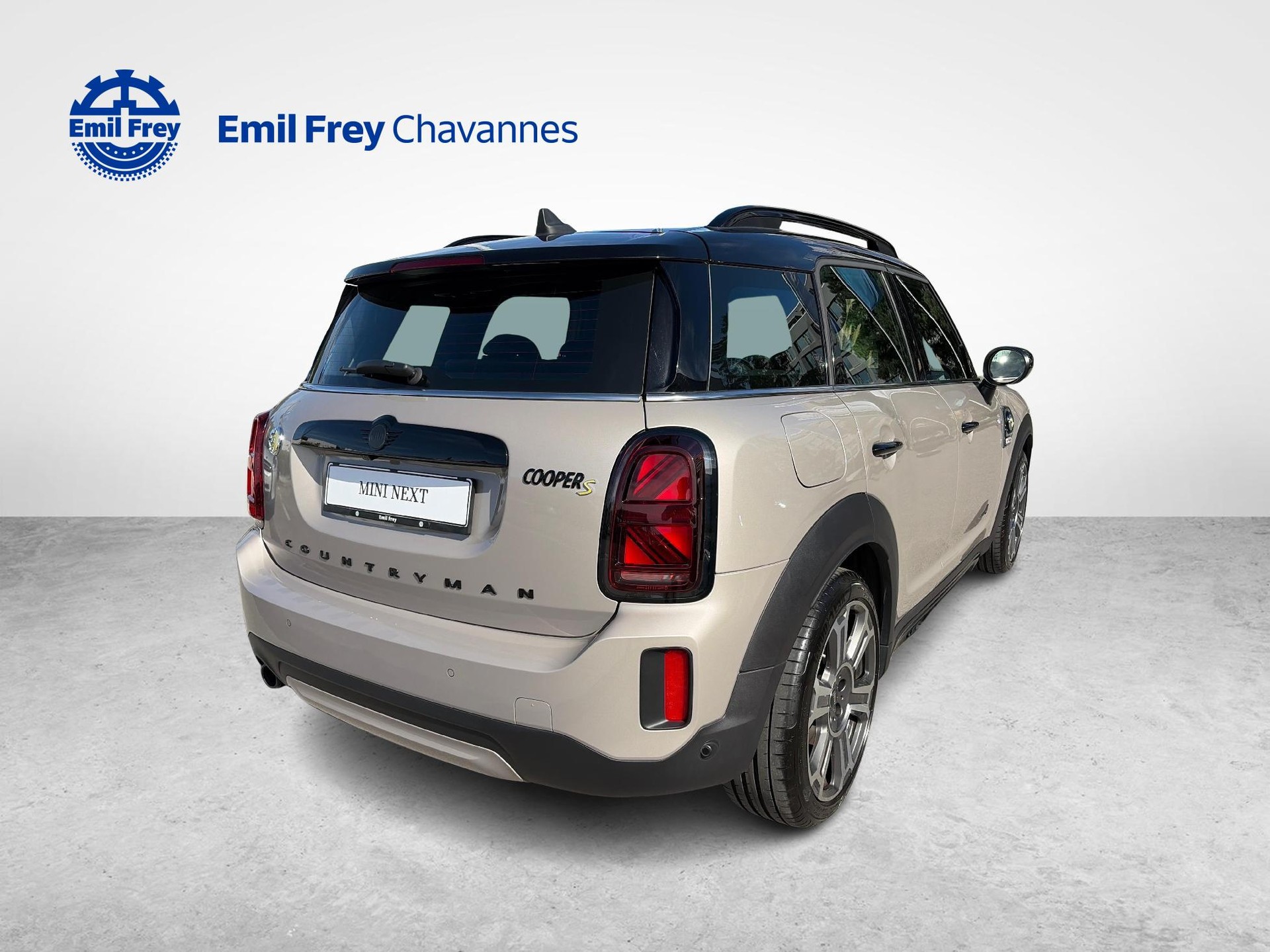 MINI Countryman F60 1.5i Cooper S E ALL4-image-4