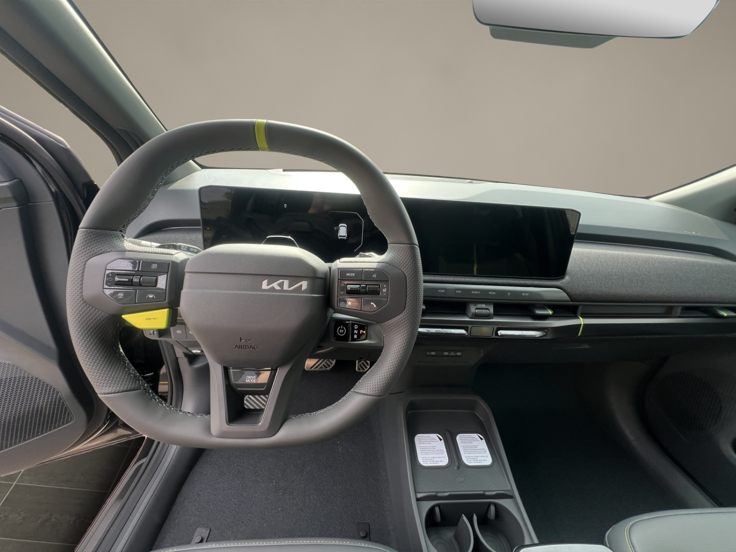 KIA EV3 81 kWh GT 4x4-image-11