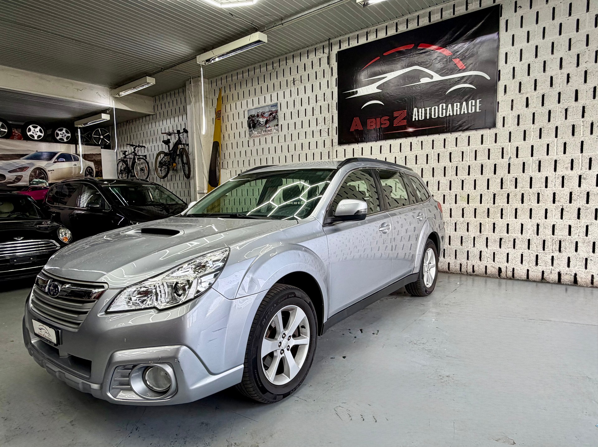 SUBARU Outback 2.0D Limited AWD Lineartronic-image-0