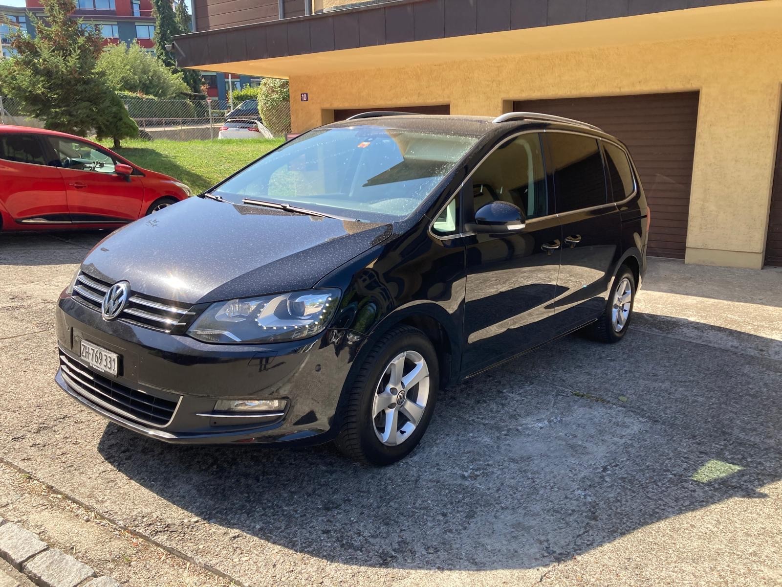 VW Sharan 2.0 TDI BlueMotion Technology Highline DSG-image-0
