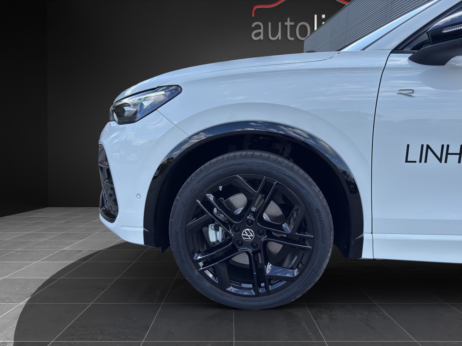 VW Tiguan 2.0 TDI SCR R-Line 4Motion DSG-image-7