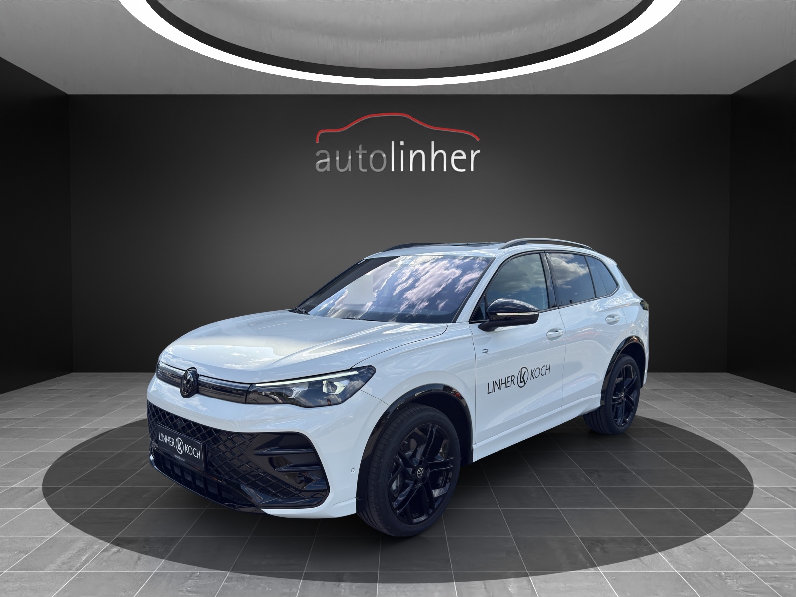 VW Tiguan 2.0 TDI SCR R-Line 4Motion DSG-image-0