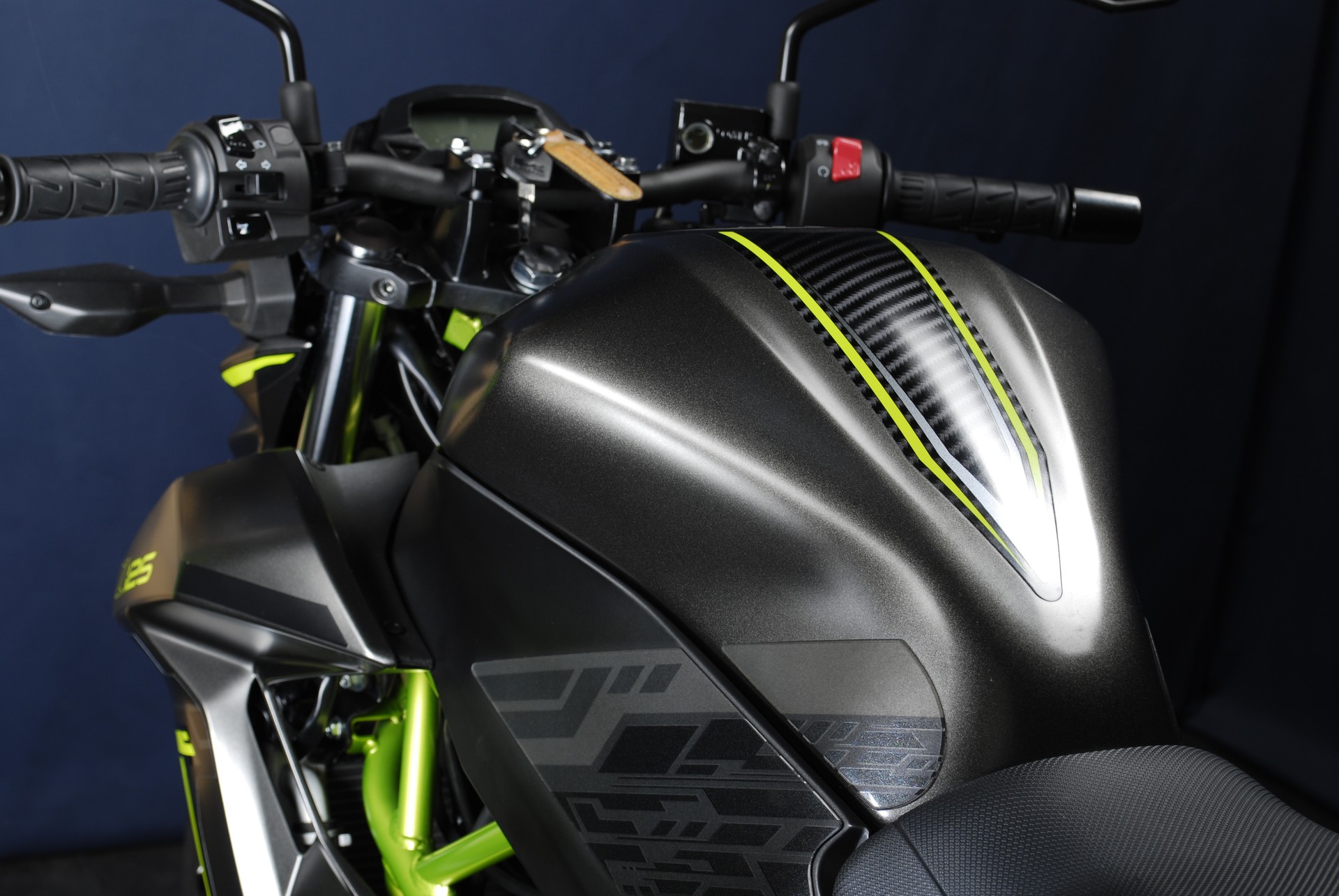 KAWASAKI Z 125 MY25-image-13