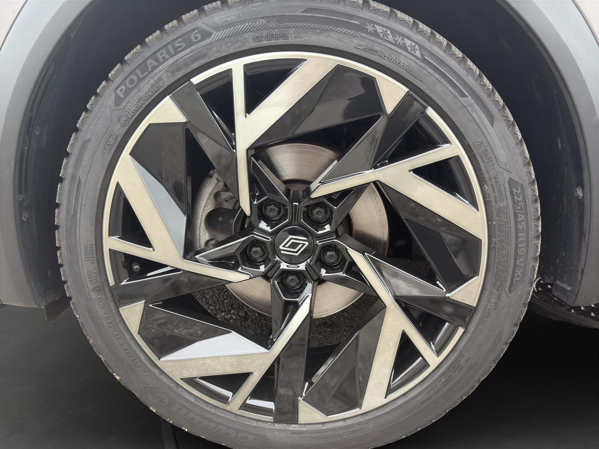 RENAULT Captur 1.3 TCe Esprit Alpine EDC-image-16