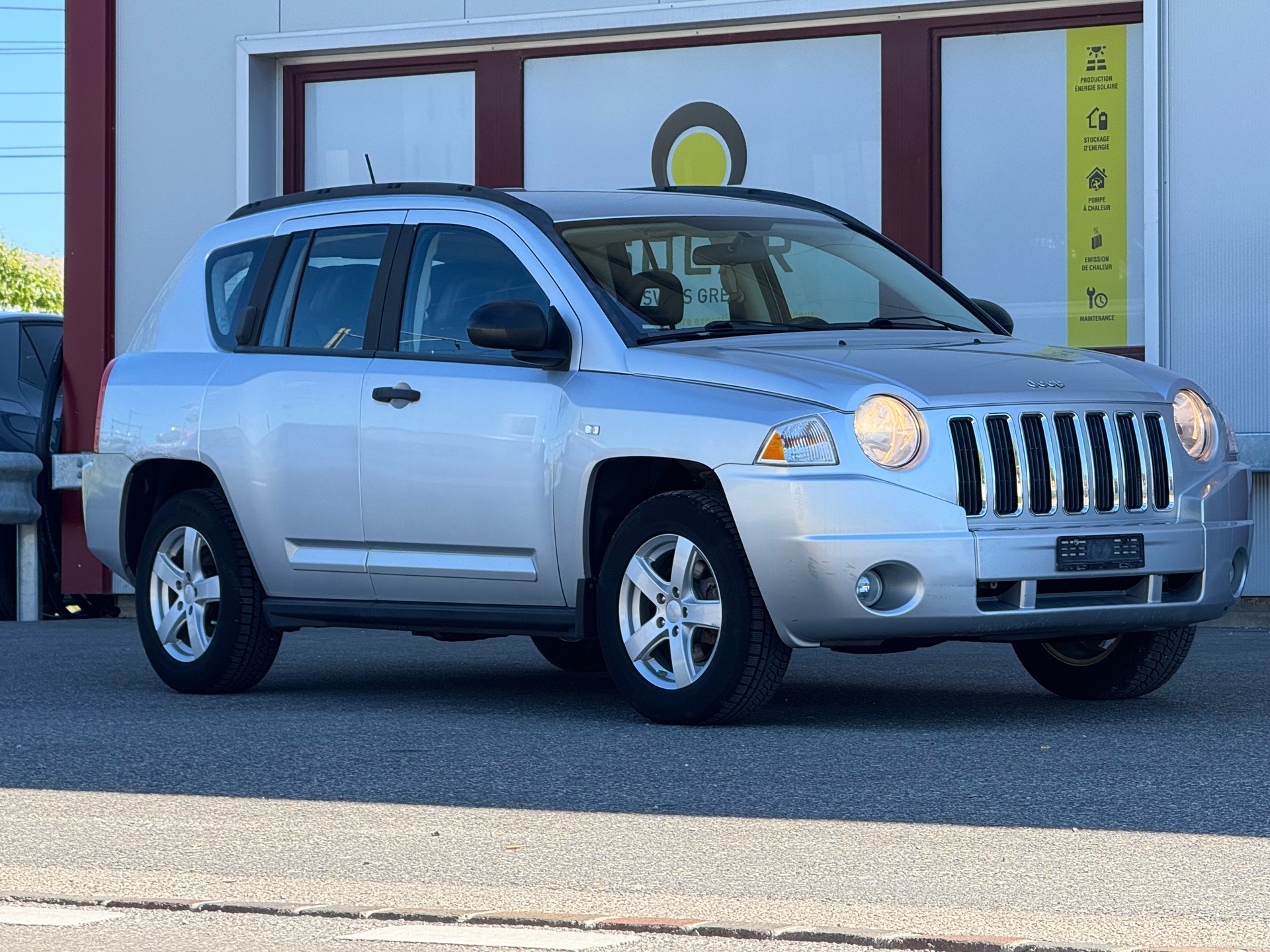 JEEP Compass 2.4 Limited CVT-image-2