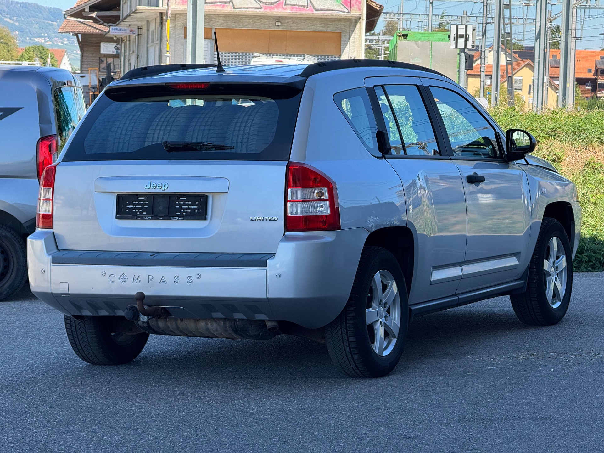 JEEP Compass 2.4 Limited CVT-image-5