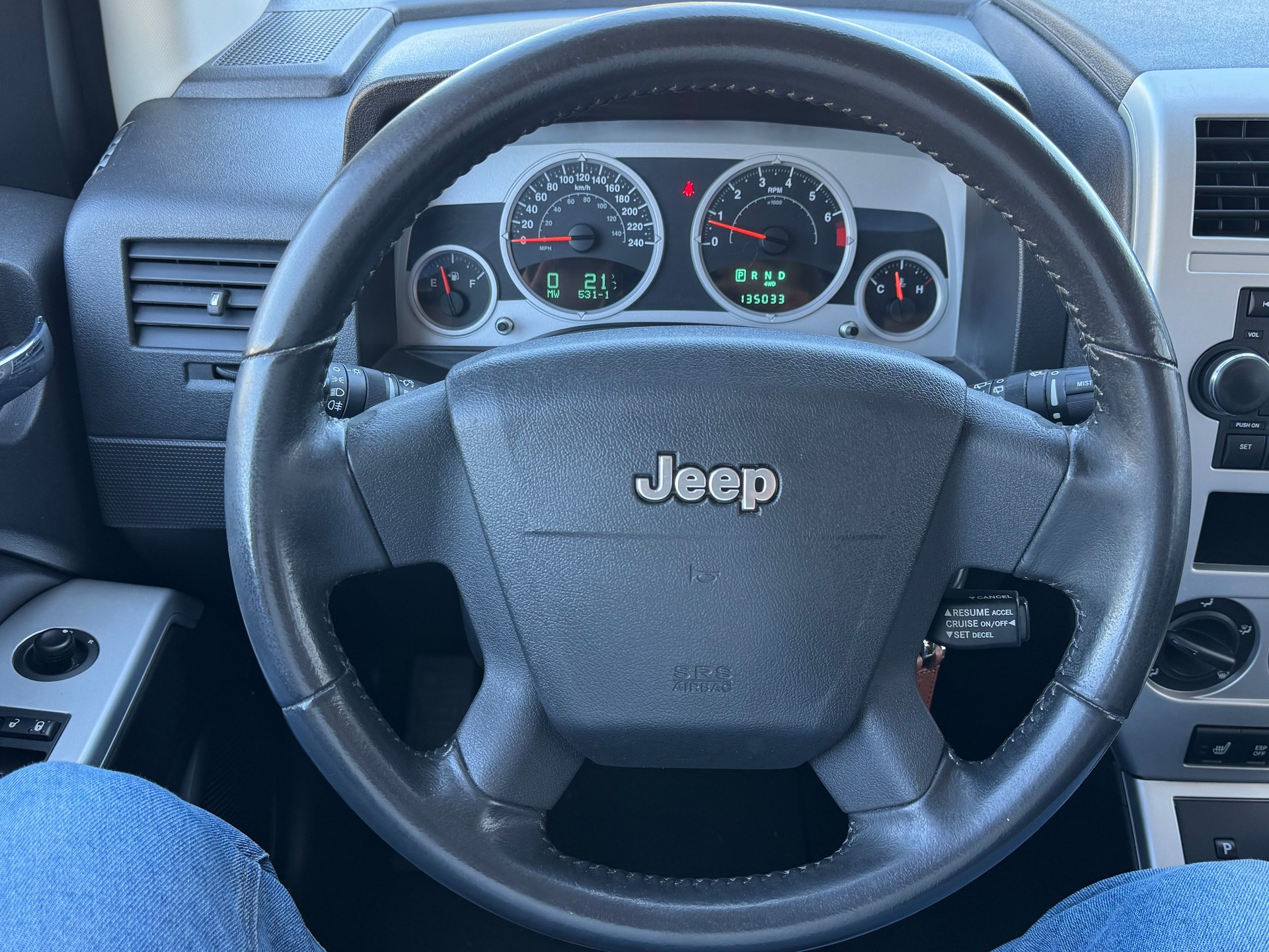 JEEP Compass 2.4 Limited CVT-image-11