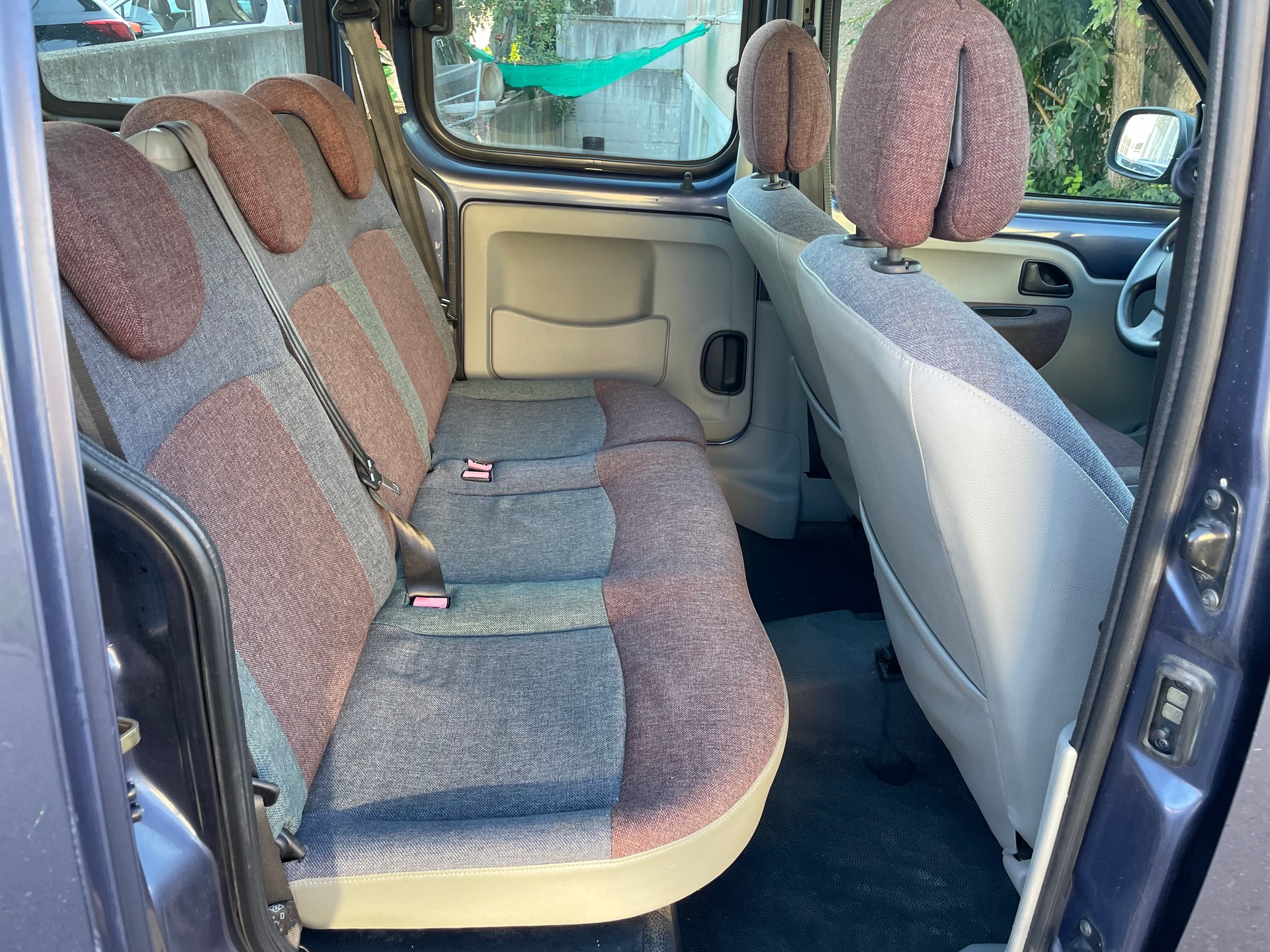 RENAULT Kangoo 1.6 16V Edition 4X4-image-12