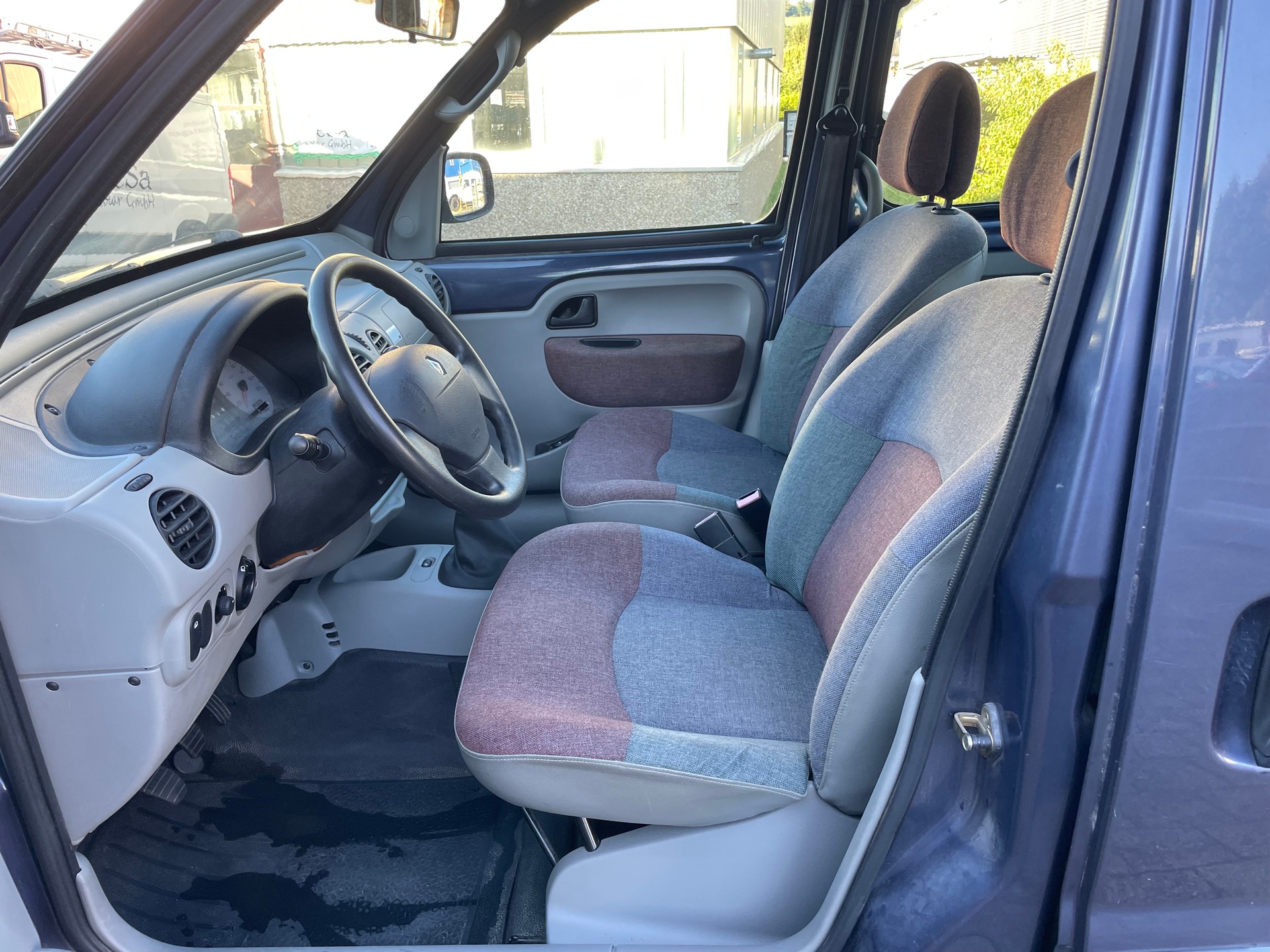 RENAULT Kangoo 1.6 16V Edition 4X4-image-10