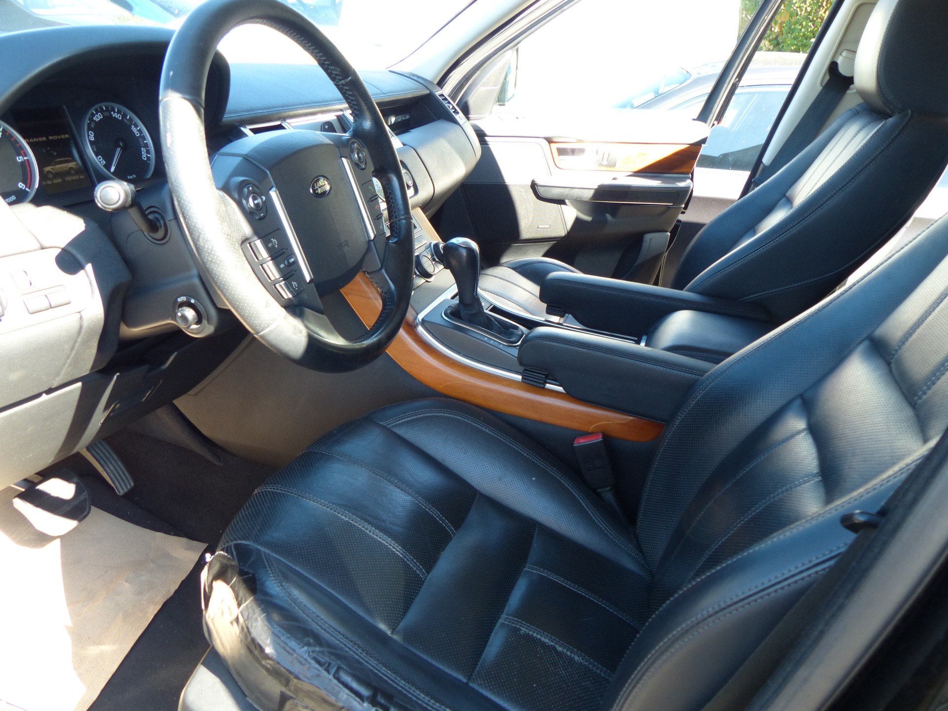 LAND ROVER Range Rover Sport 3.6 TDV8 HSE Automatic-image-14