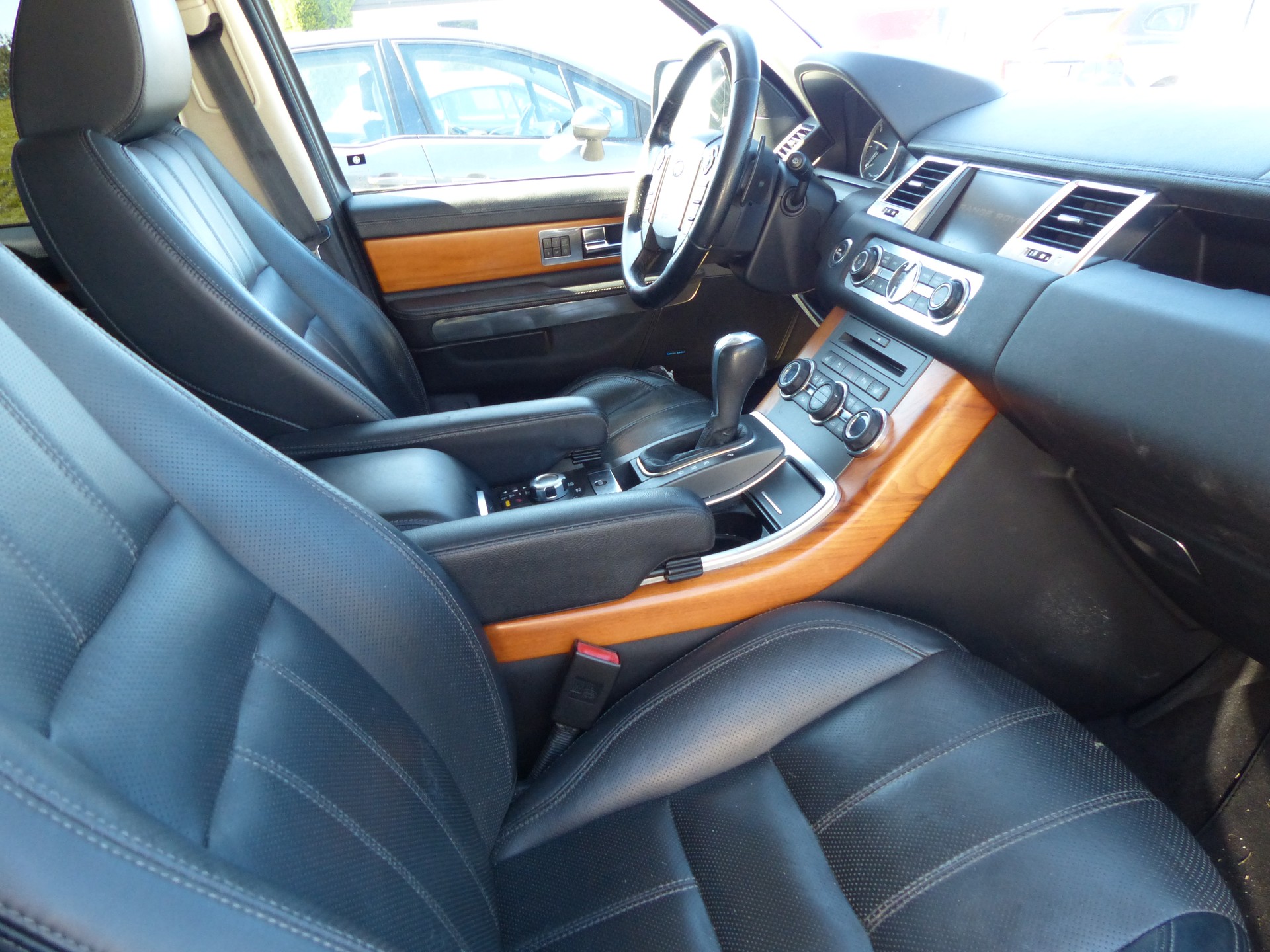 LAND ROVER Range Rover Sport 3.6 TDV8 HSE Automatic-image-11