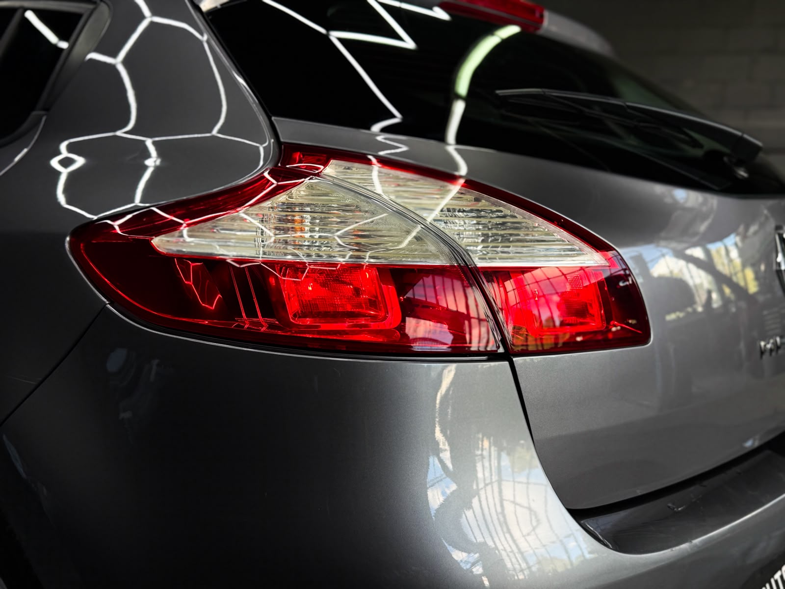 RENAULT Mégane 1.5 dCi Dynamique EDC-image-8