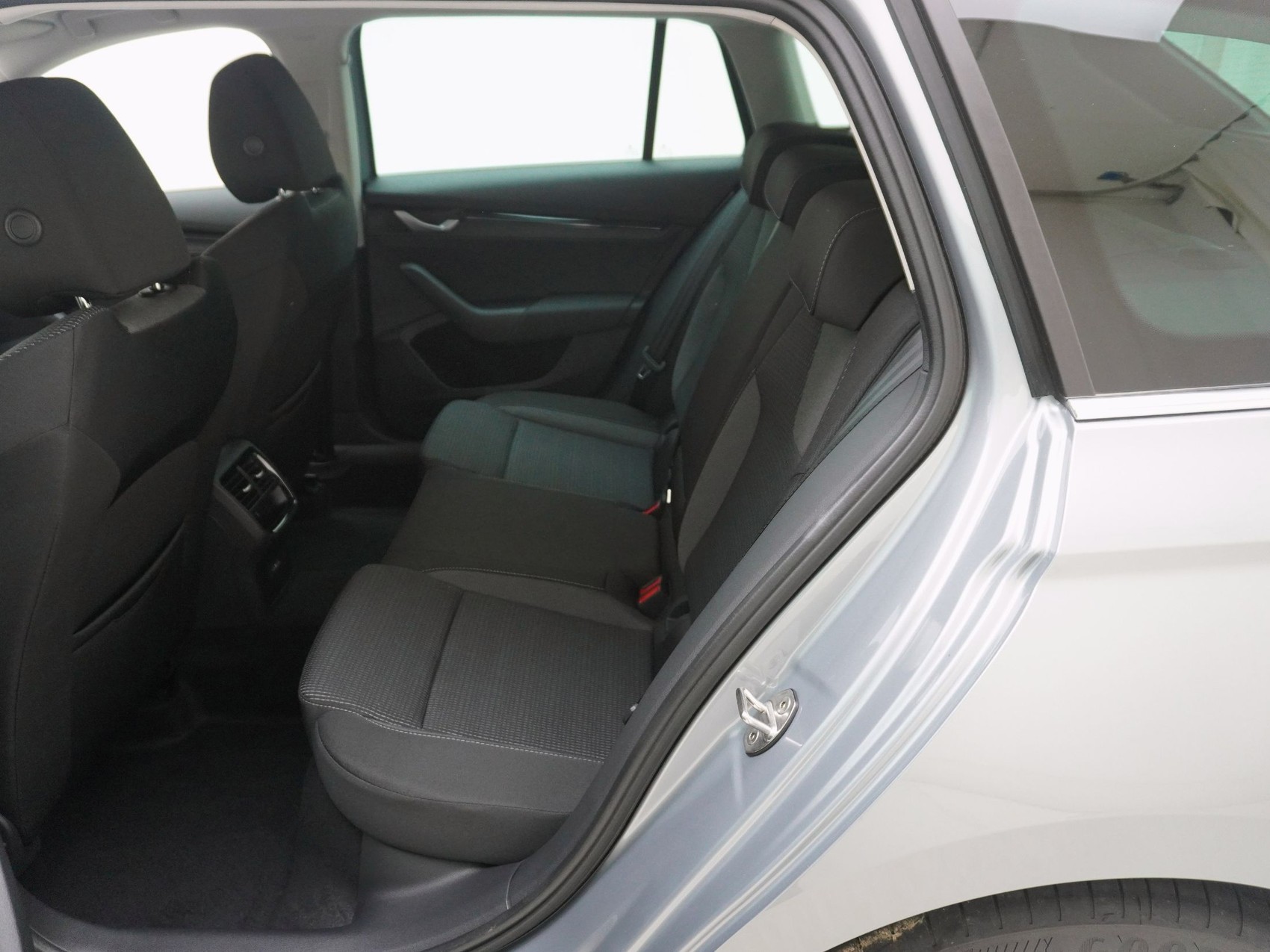 SKODA Octavia 1.5 TSI mHEV Selection-Loft DSG-image-14