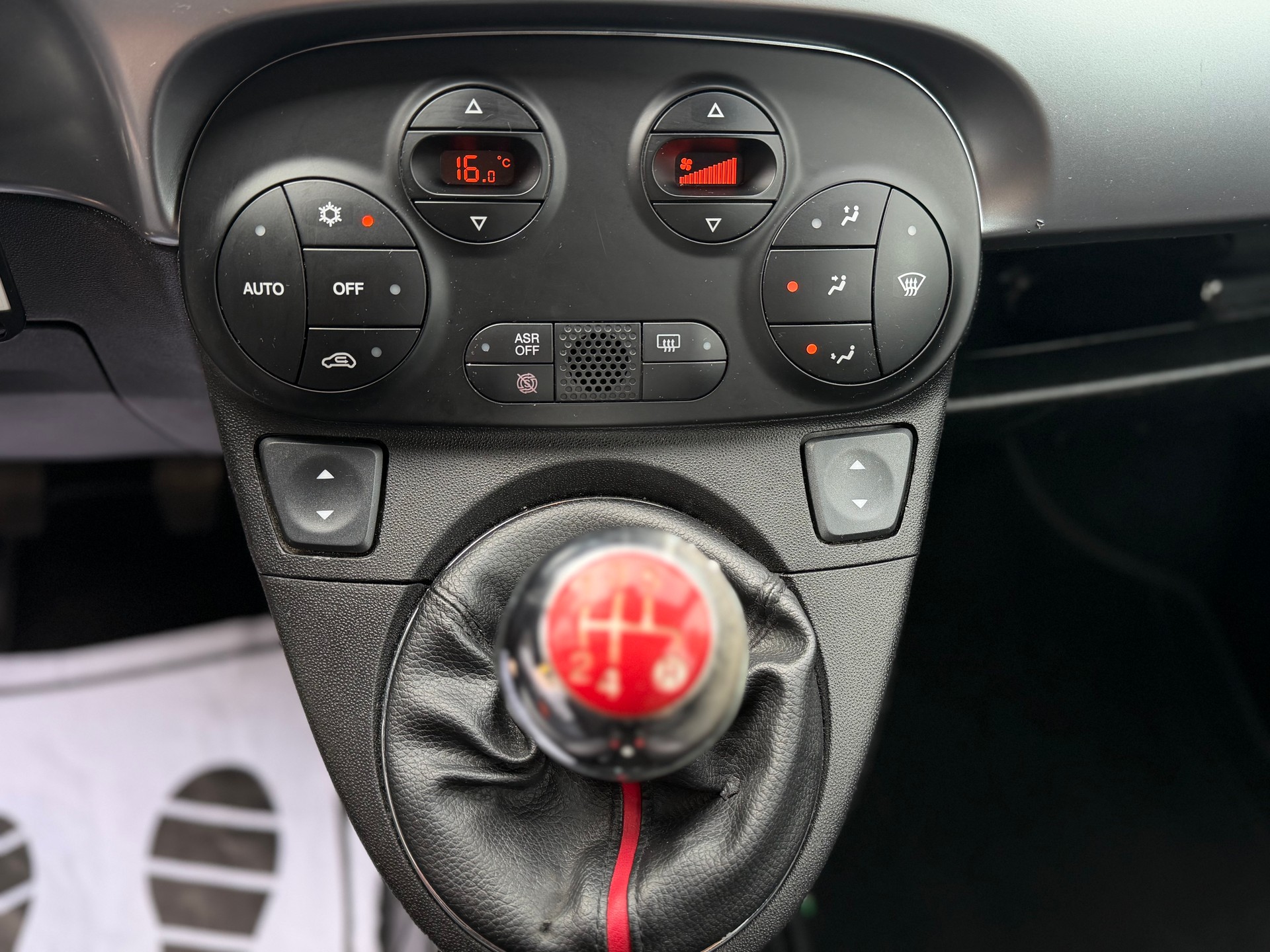 FIAT 500 0.9 Twinair Turbo S-image-15