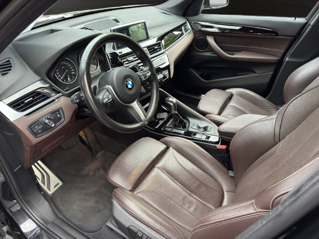 BMW X1 20i xDrive SAG-image-4