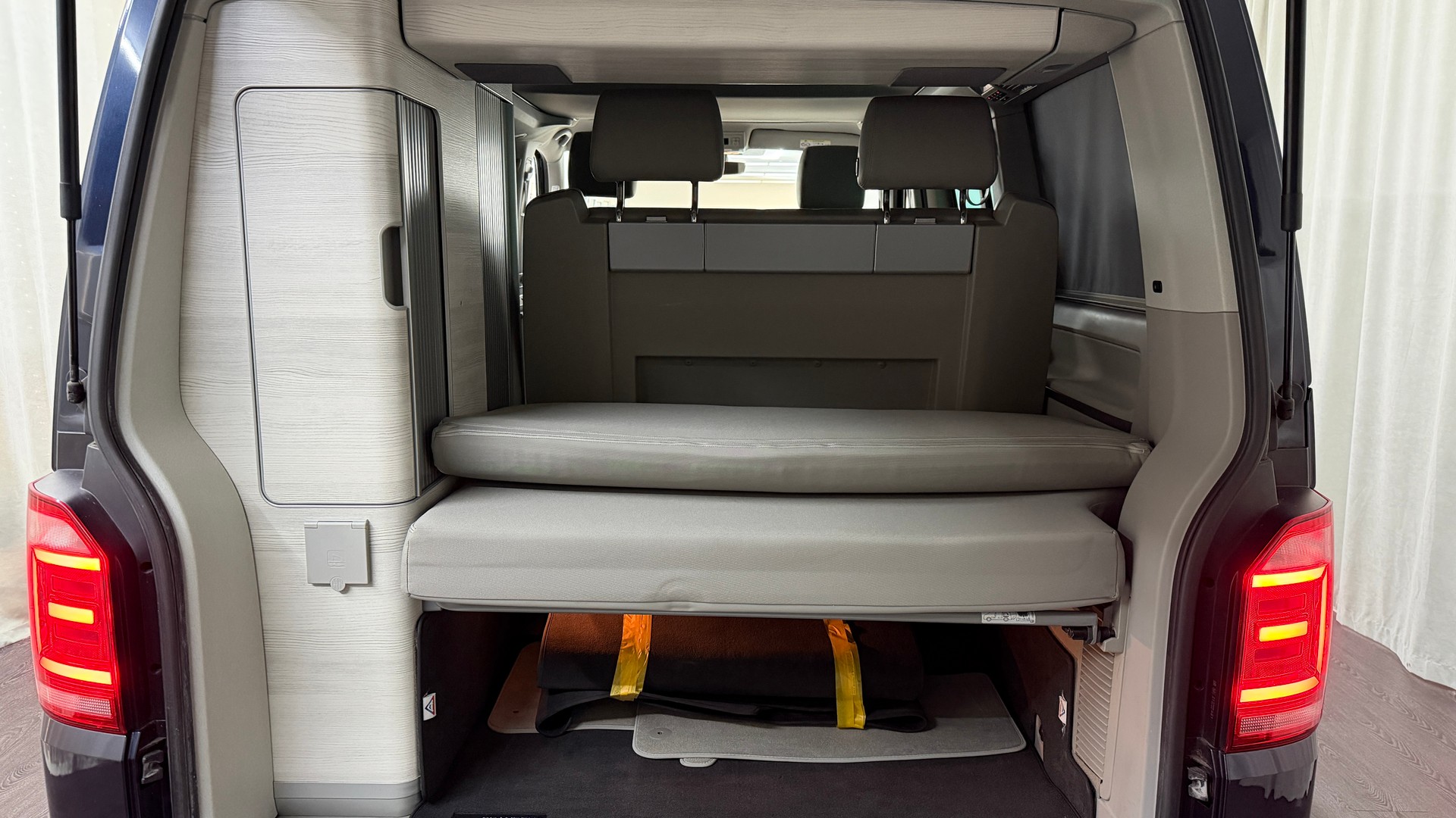 VW T6 California 2.0 TDI Ocean 4Motion DSG-image-11