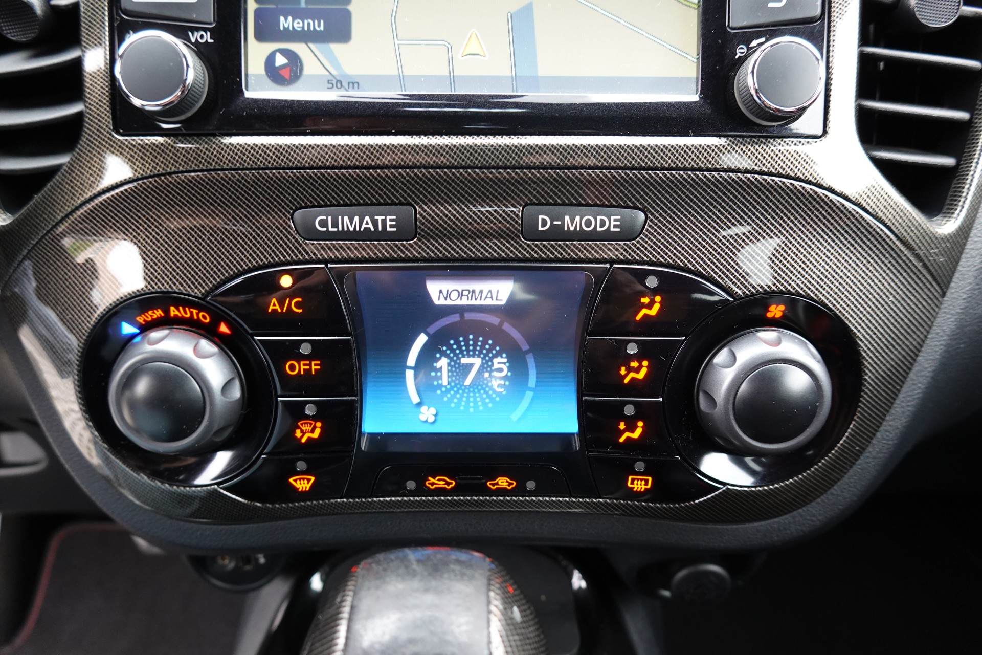 NISSAN Juke 1.6 DIG-T Nismo RS 4x4 "* CH Auto * Sièges Recaro * Black Edition * Interieur Alcantara * Tempomat *"-image-18
