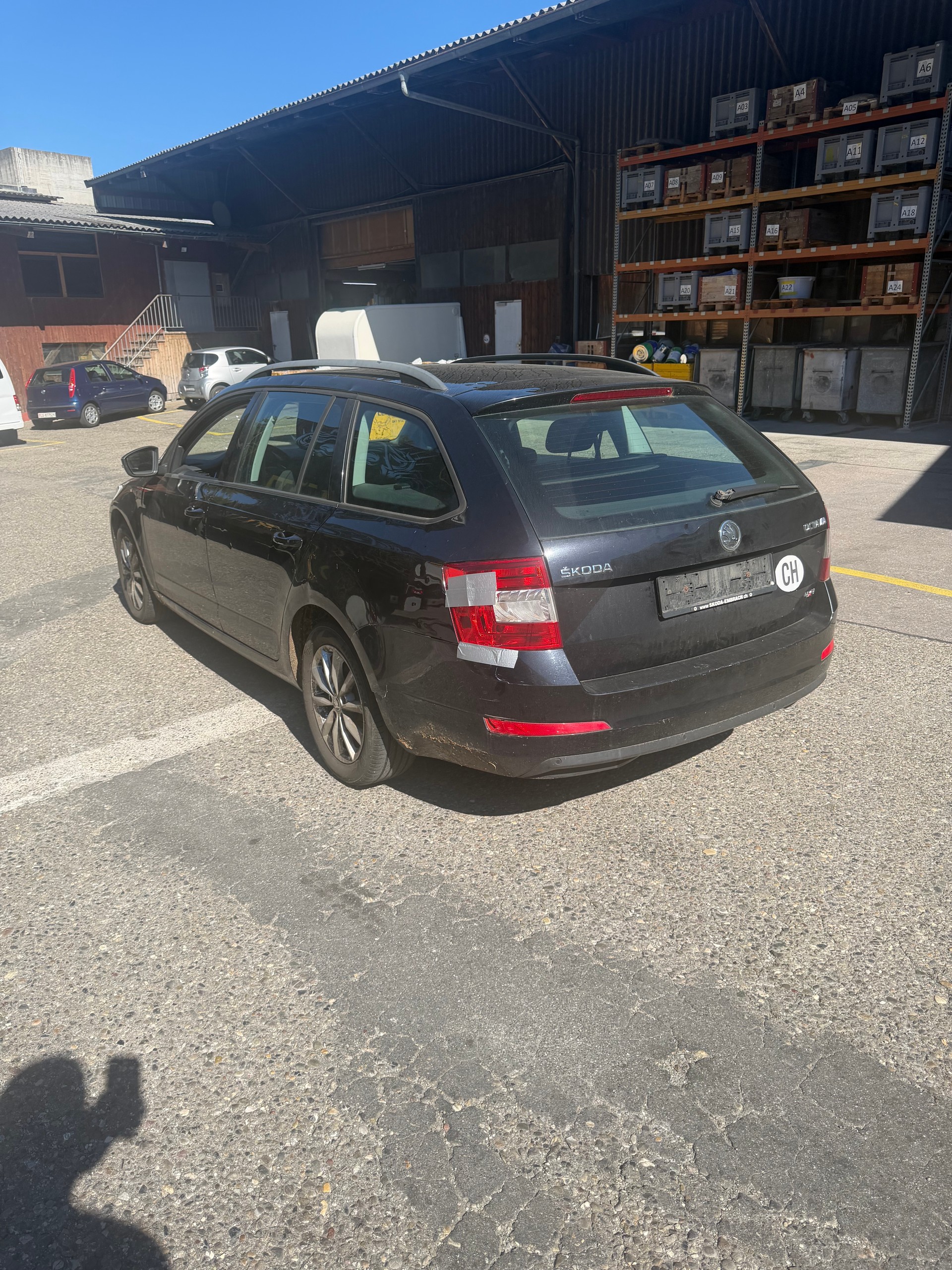 SKODA Octavia Combi 2.0 TDI Ambition 4x4-image-3