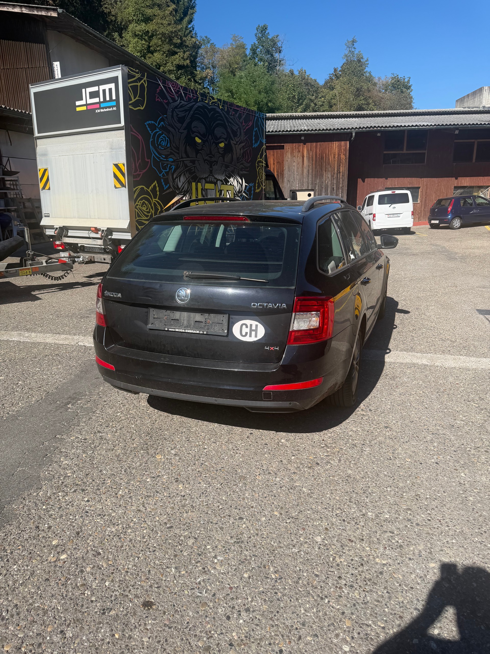 SKODA Octavia Combi 2.0 TDI Ambition 4x4-image-2