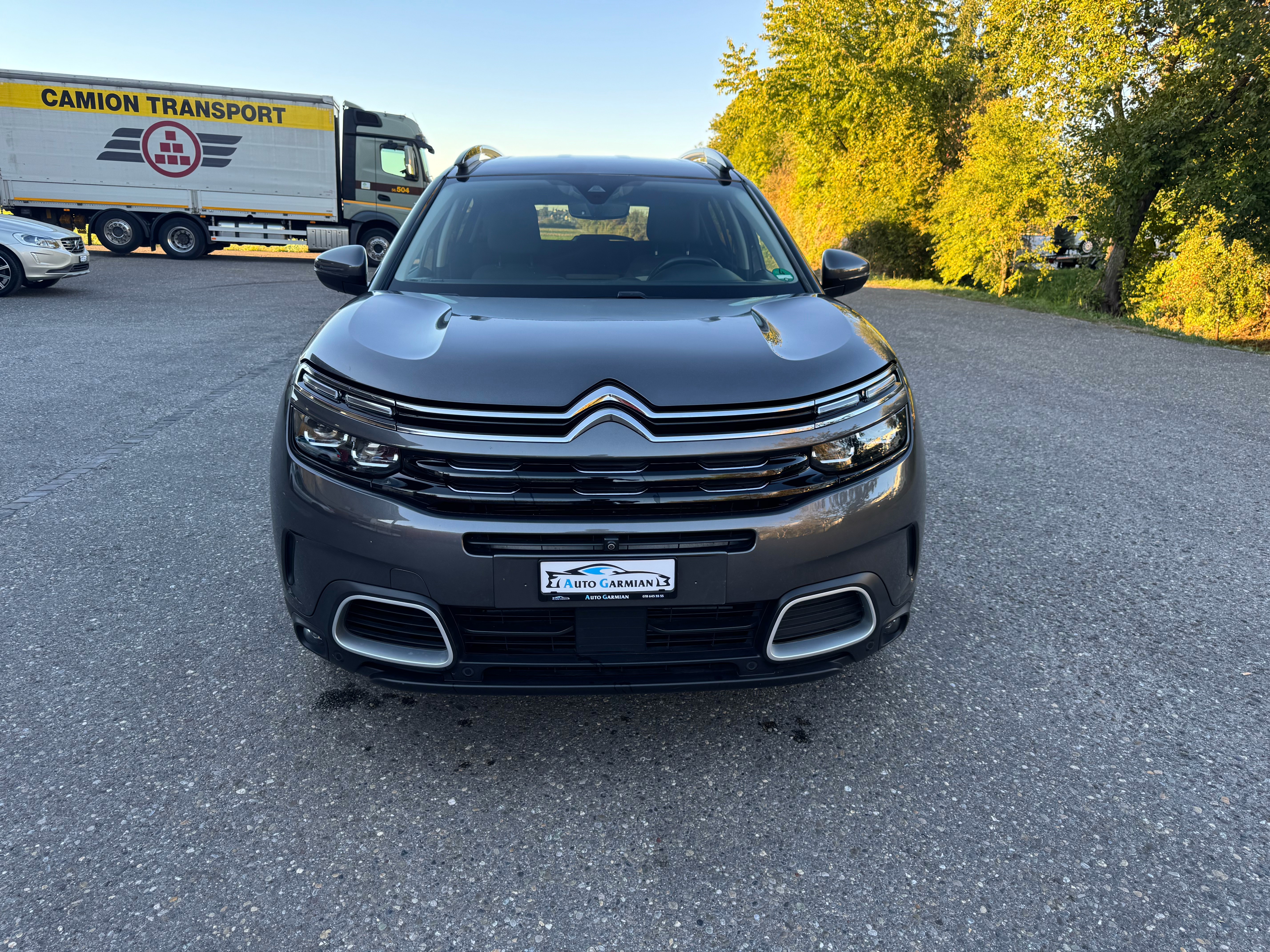 Car photo
