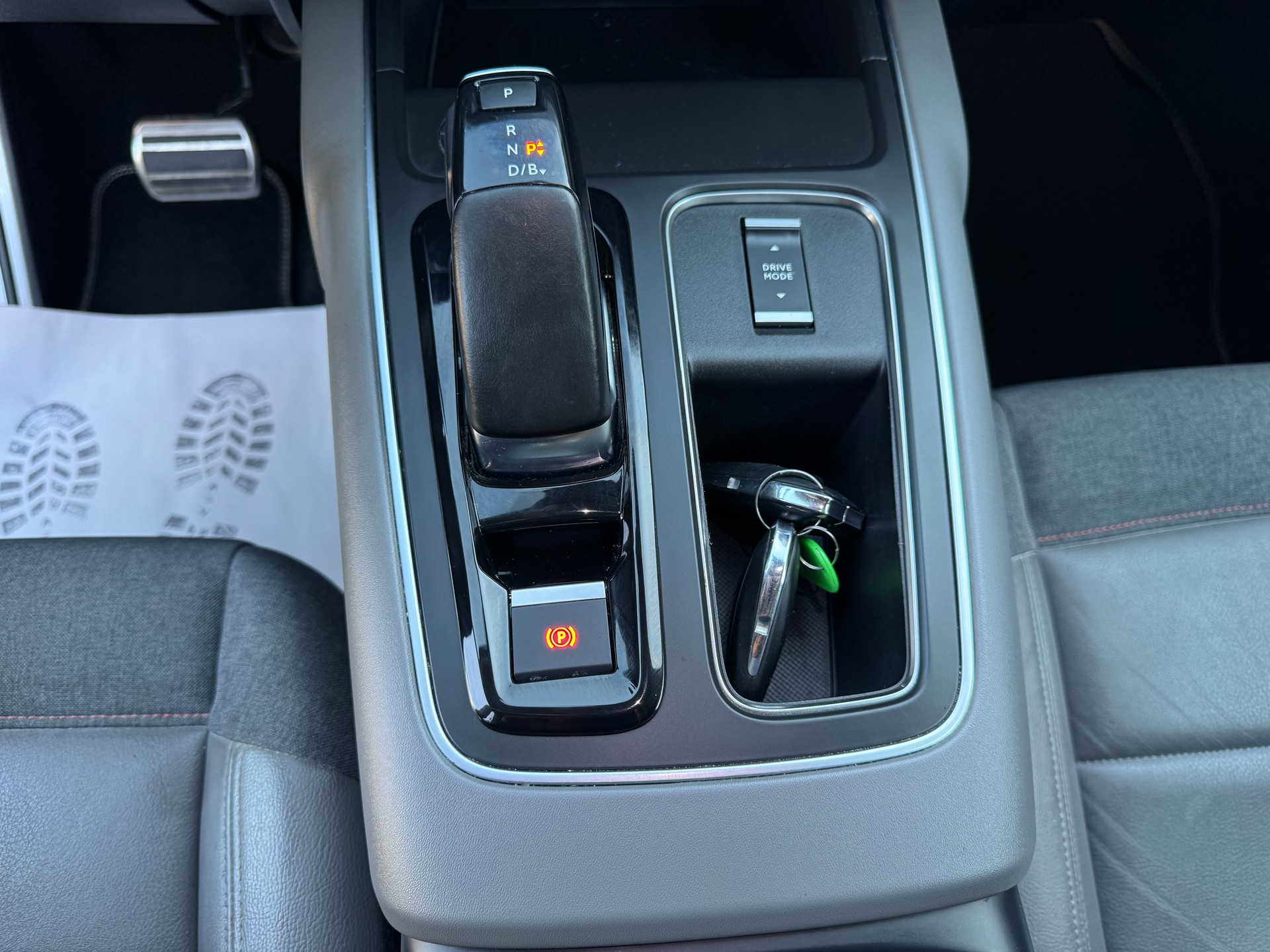 CITROEN C5 Aircross 1.6 PHEV Shine-image-25