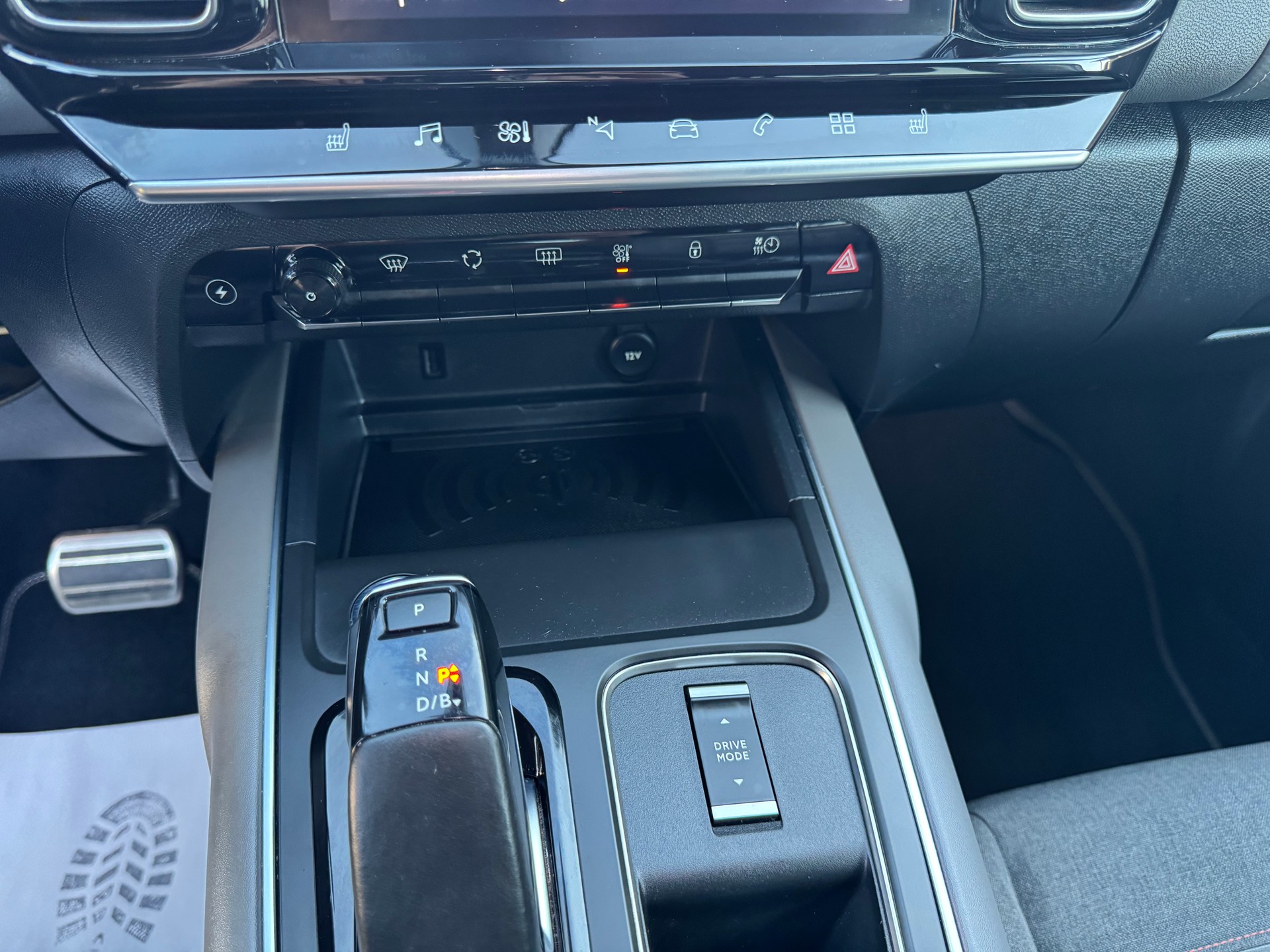 CITROEN C5 Aircross 1.6 PHEV Shine-image-26