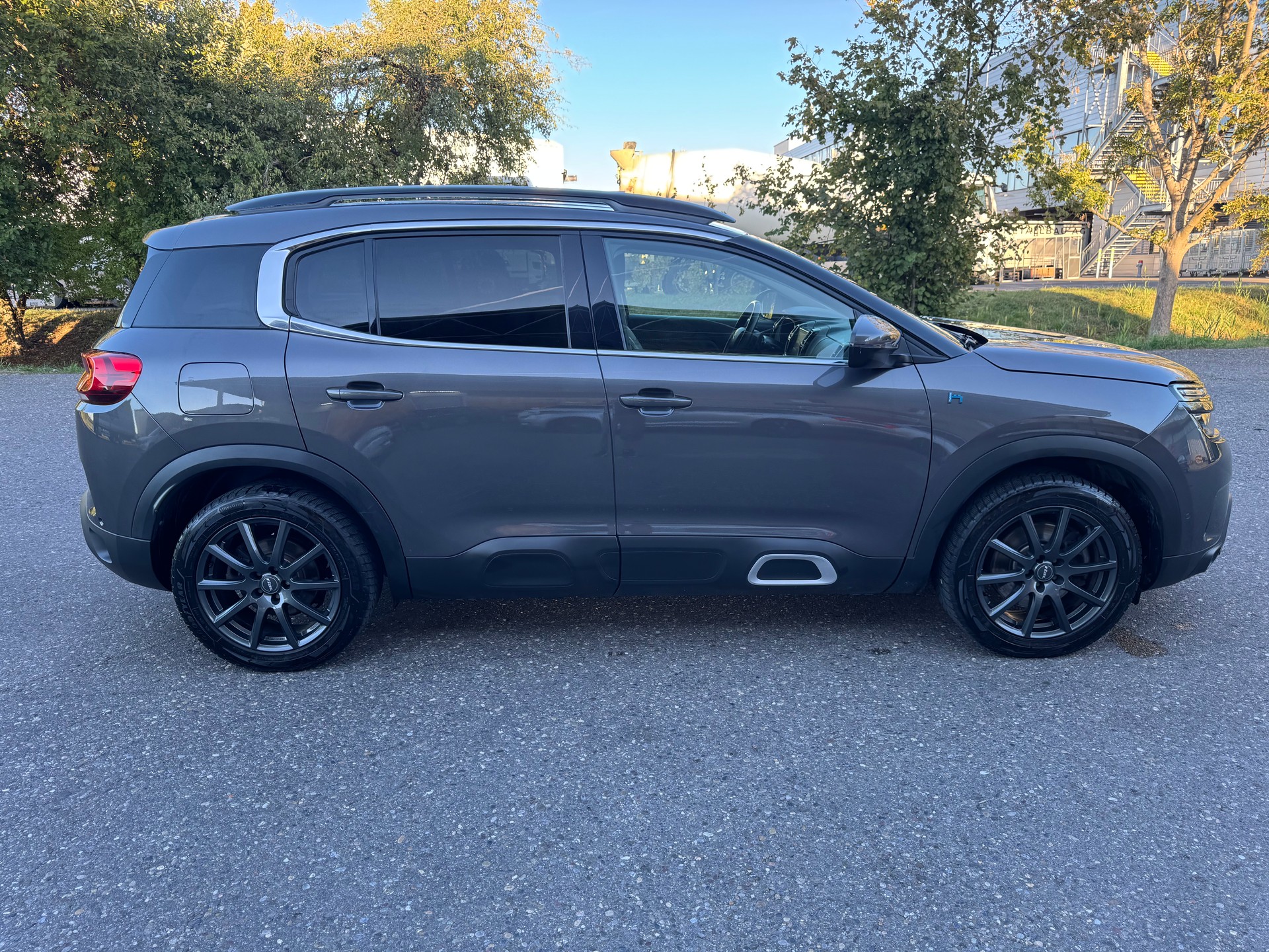 CITROEN C5 Aircross 1.6 PHEV Shine-image-10