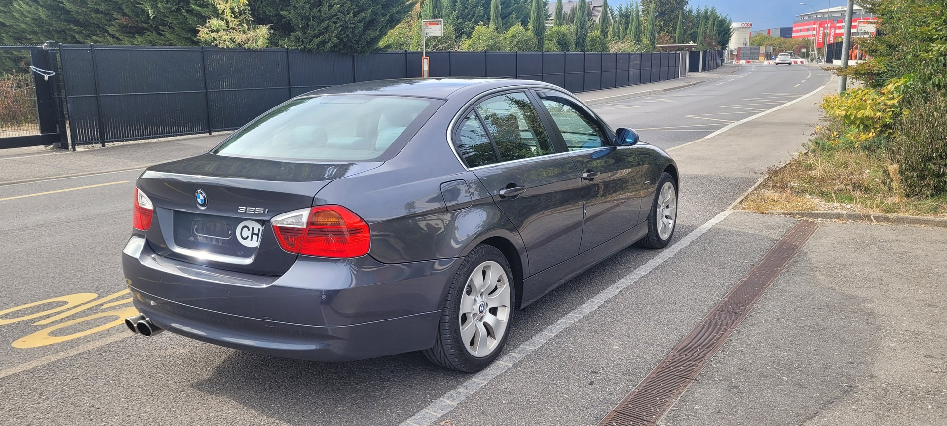 BMW 325i more4you-image-4