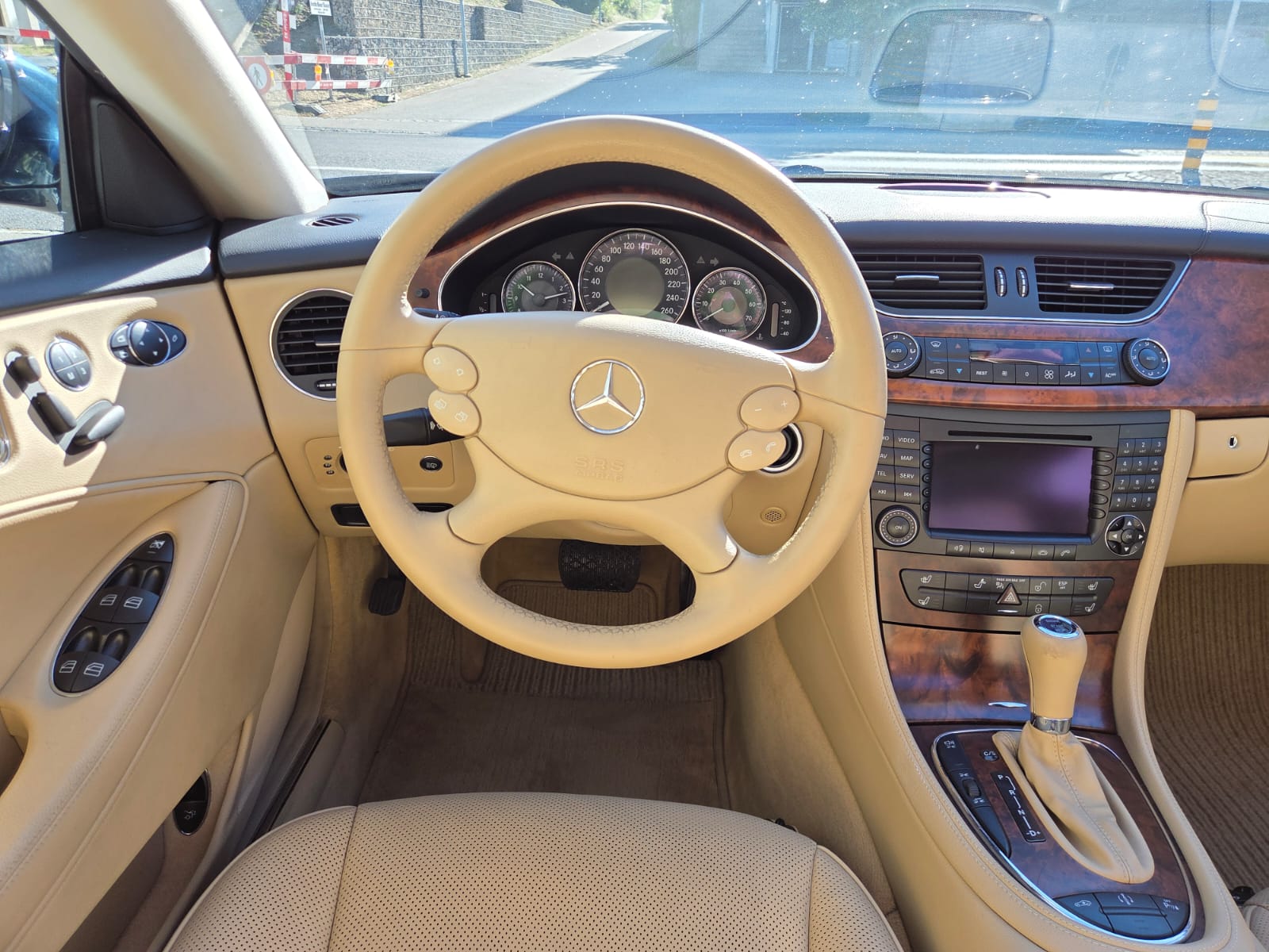 MERCEDES-BENZ CLS 350 7G-Tronic-image-11